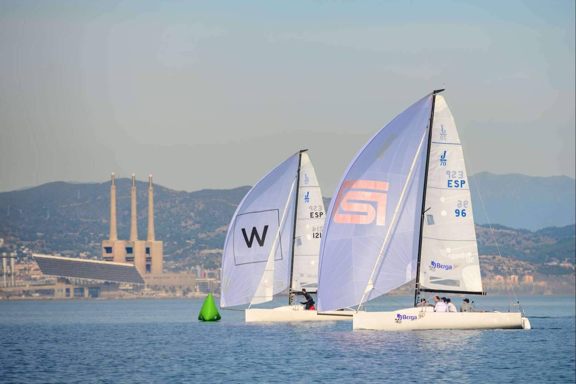 Triunfo de los canarios Martínez Doreste con los J70 Monjo II y HangTen - Hnos. Berga en aguas de Barcelona