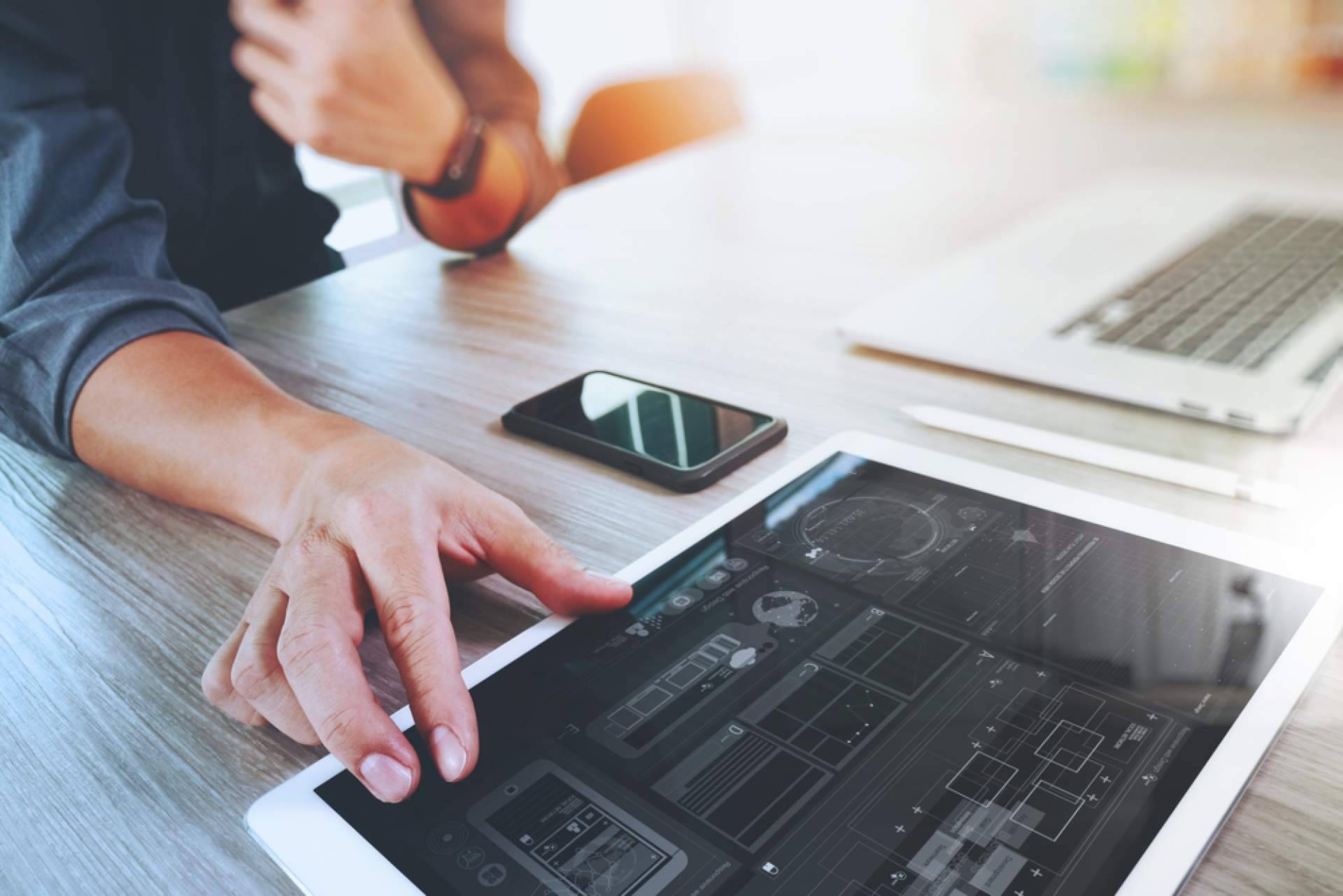 KCram Solutions, especialistas en el desarrollo de aplicaciones de escritorio y web