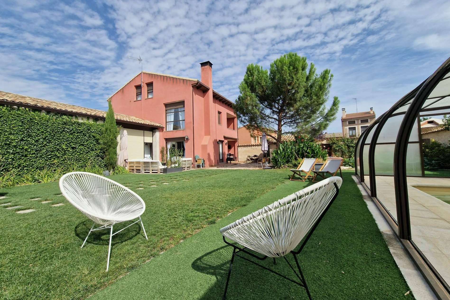 Disfrutar de una escapada rural para celebrar eventos privados en la Ribera del Duero es posible en La Ren Lecrés