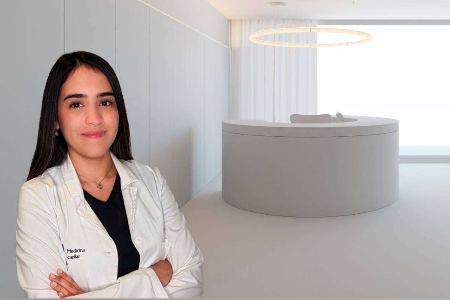 La Doctora Eliana Coello remarca la relevancia del diseño de línea frontal en un trasplante capilar