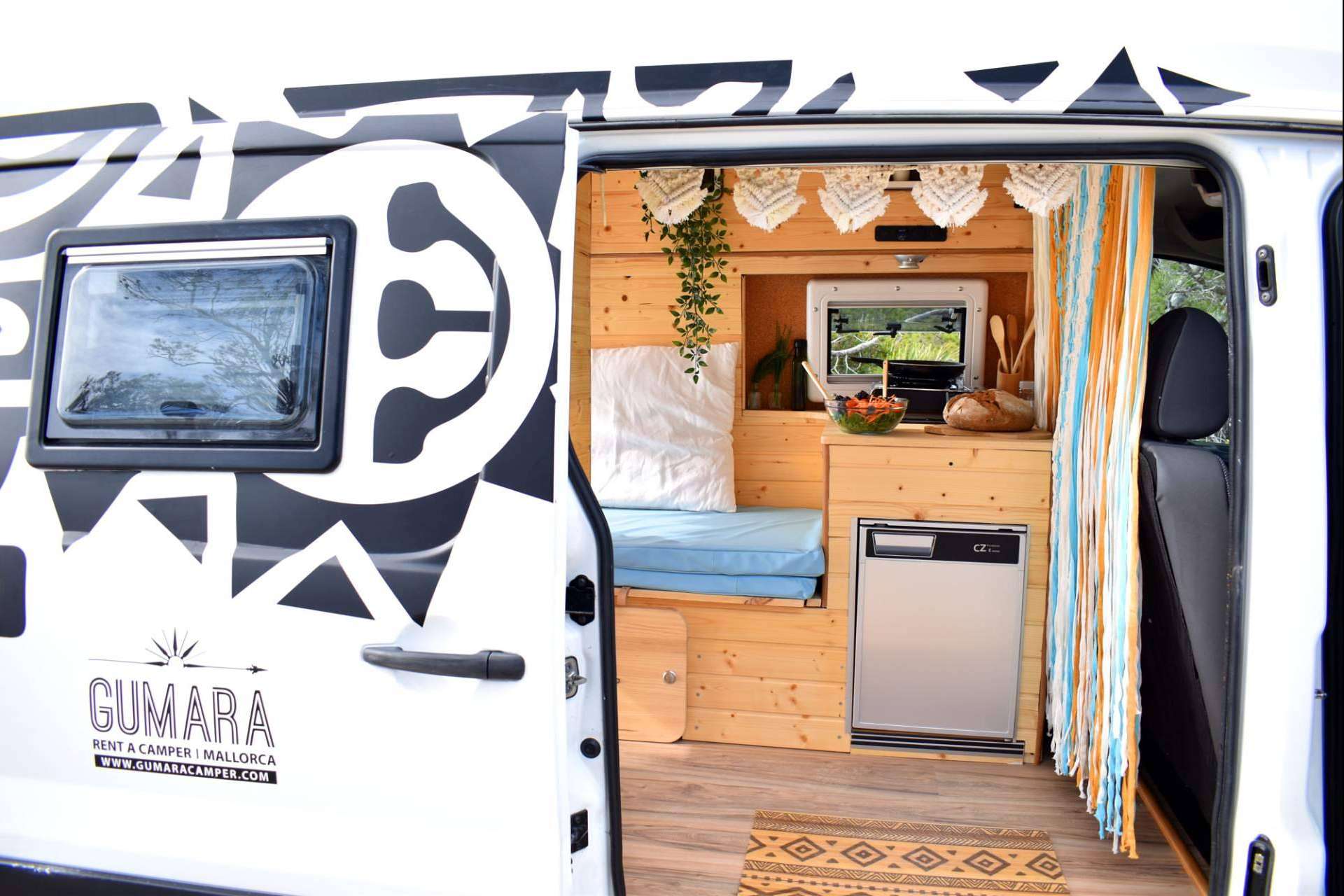 Una aventura única e inolvidable recorriendo la isla de Mallorca con Gumara Camper Vans