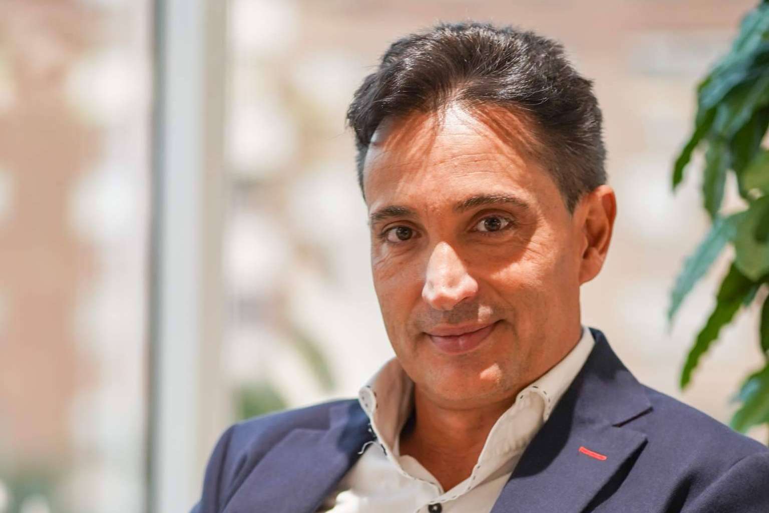 Aumento de pecho natural con los expertos en cirugía estética de la clínica Dr. Palacios Ortega