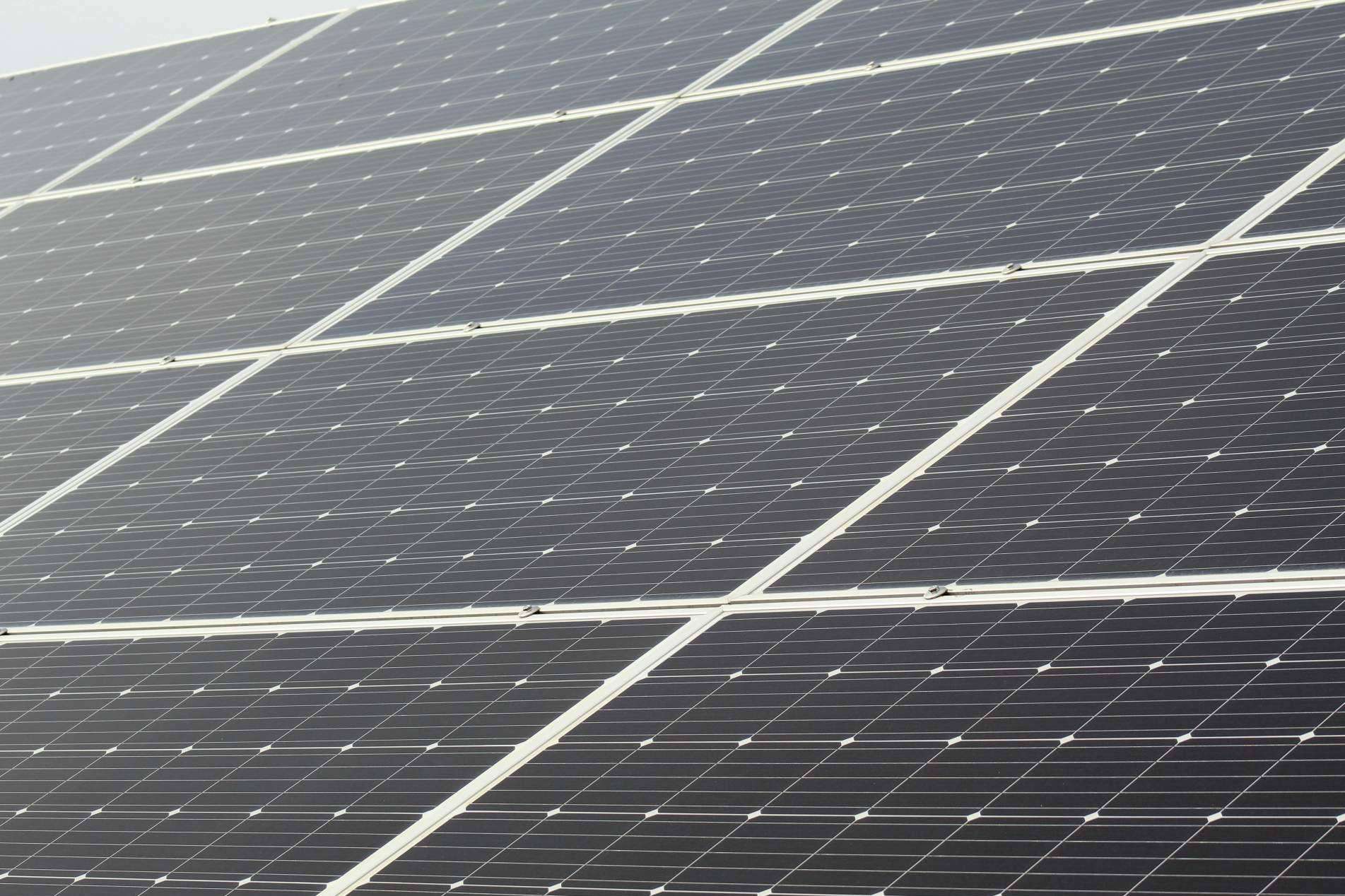 La solución global fotovoltaica de K-Electric para instaladores, Khelium