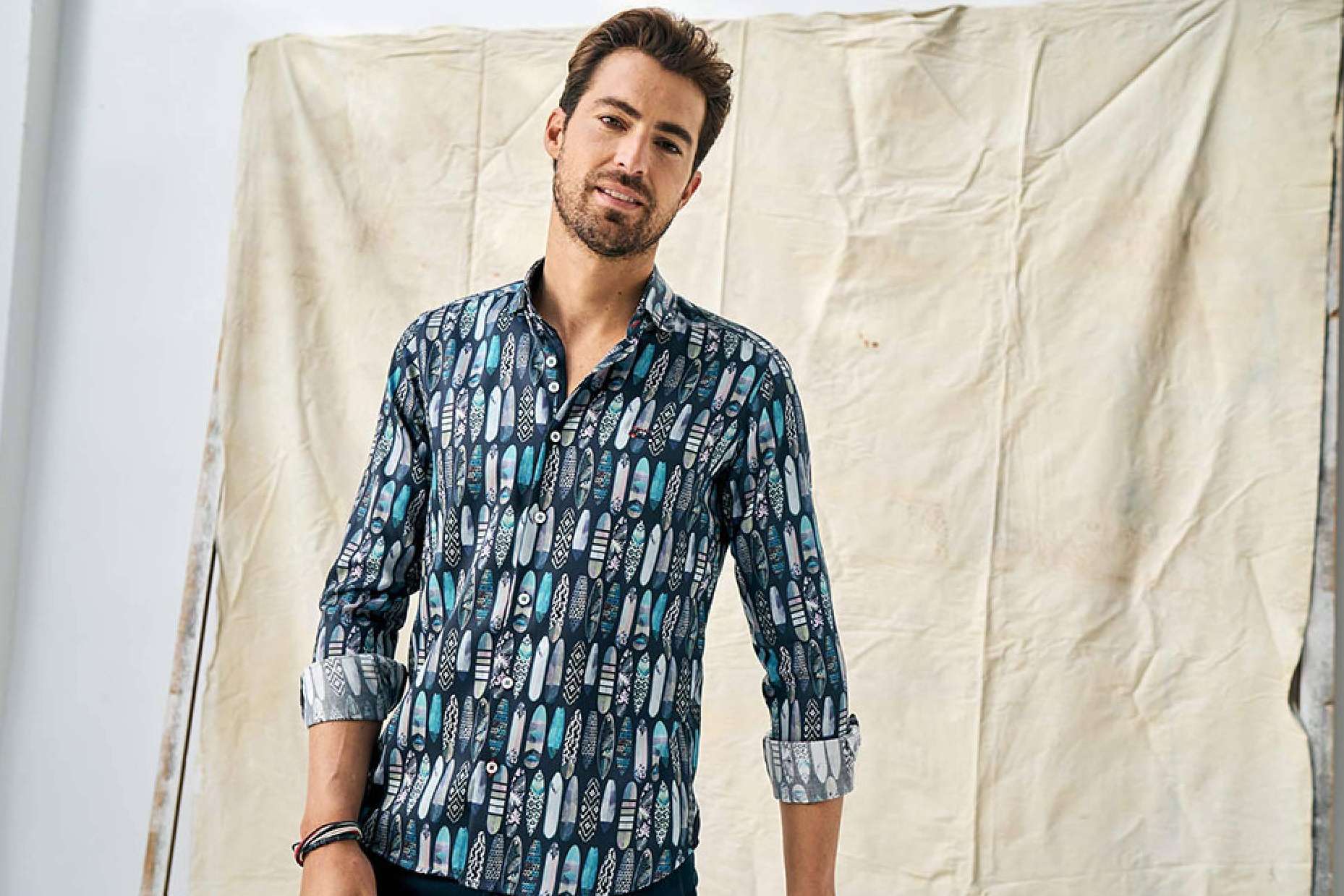 Regalar camisas para hombres es más fácil de la mano de The Surfcar