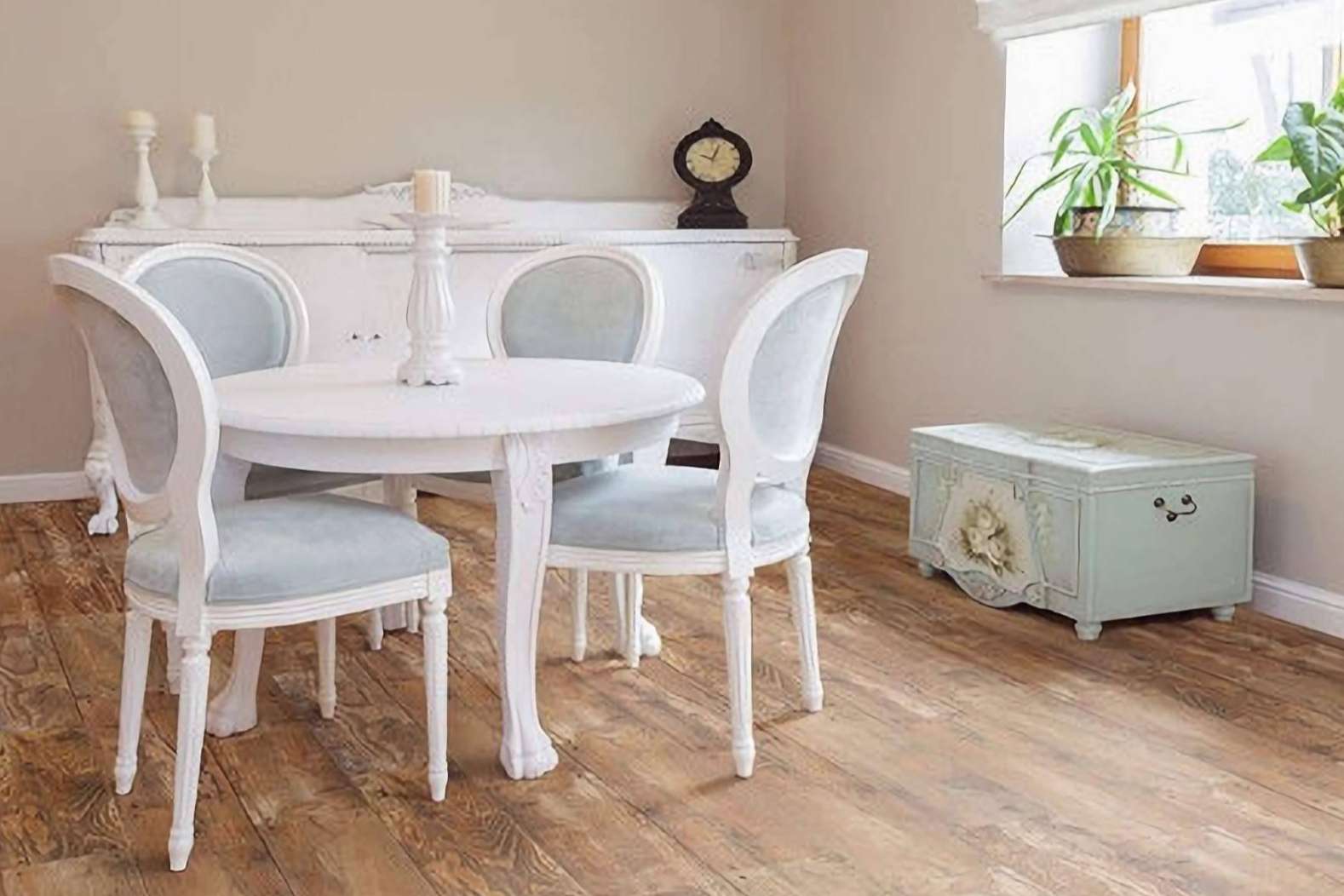 Las ventajas y cuidados de los suelos porcelánicos imitación madera que vende Mundo Cerámicas
