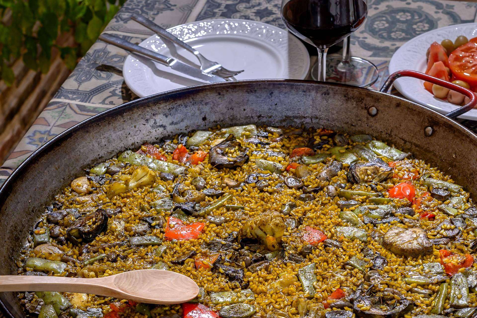Paella va!; El delivery de paellas en caldero de hierro que está revolucionando la comida tradicional