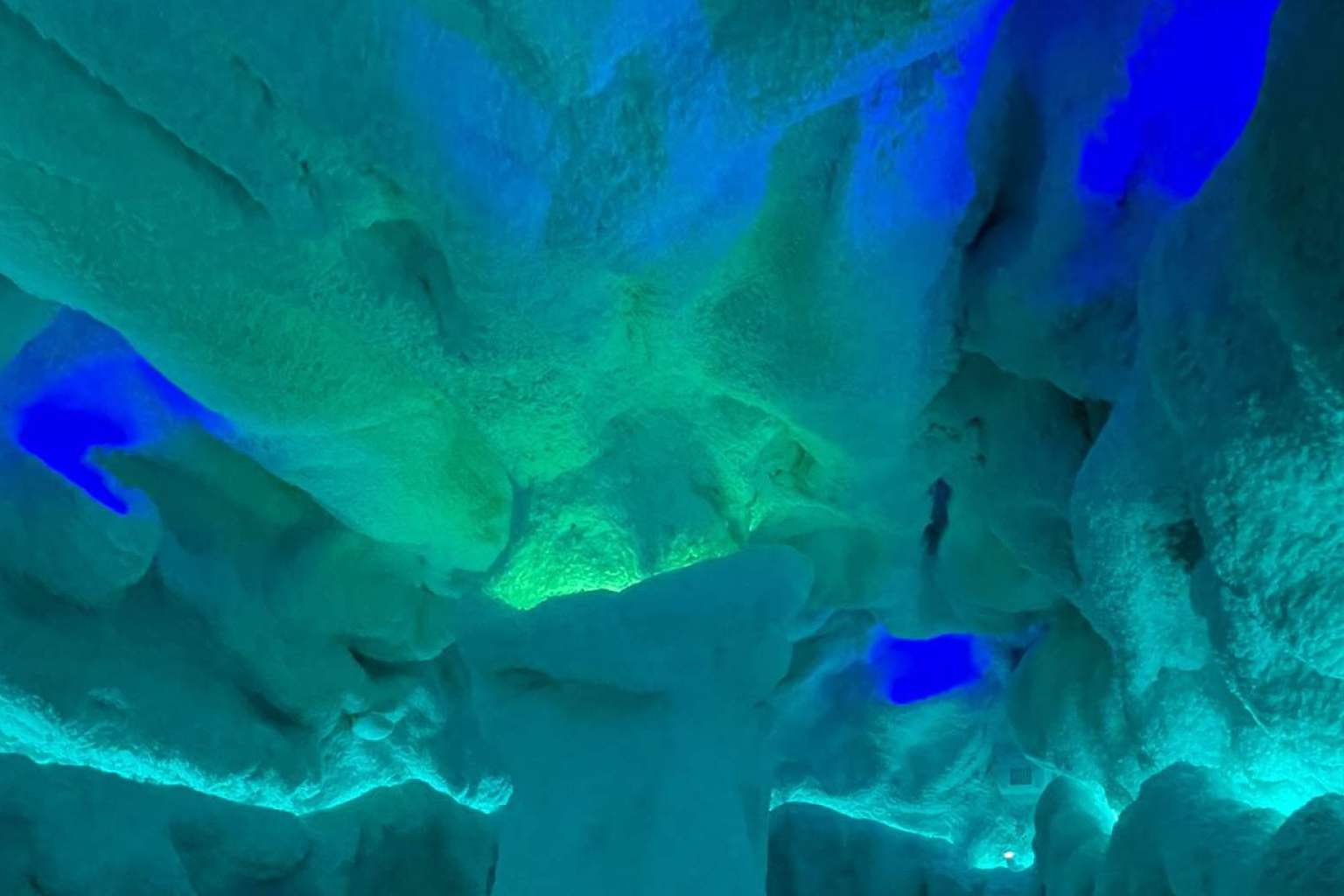 Las ventajas de la haloterapia en cuevas de sal con Saltium