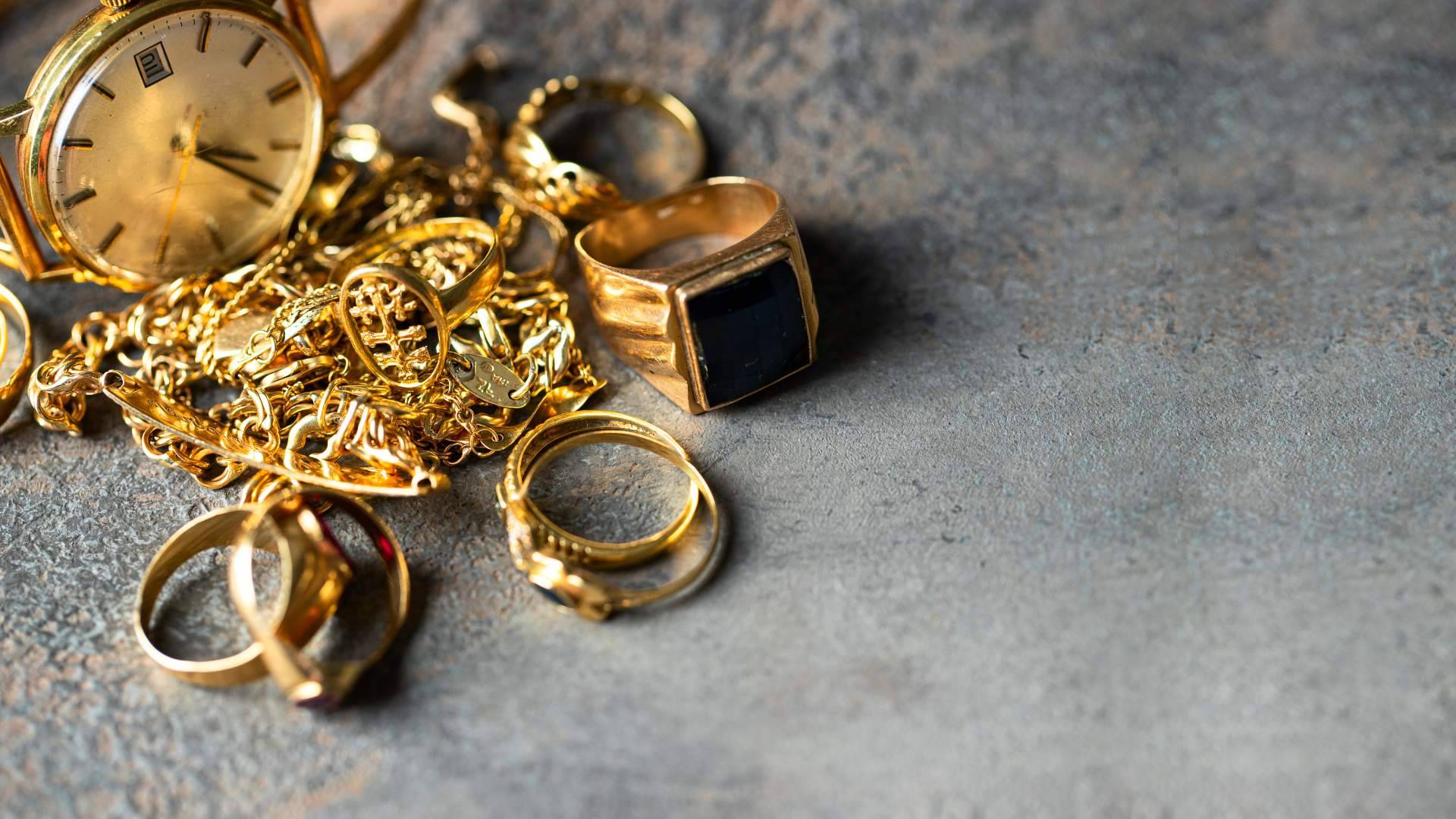 Novecento ofrece una tasación y compra de oro, joyas y relojes, donde cada pieza es única y tratada con el máximo valor
