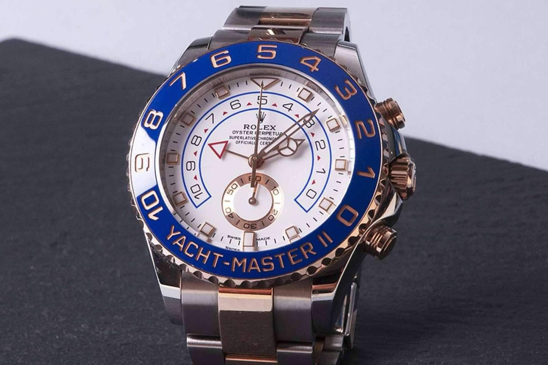 ¿Cuáles son las ventajas de vender un reloj de lujo a una tienda especializada frente a un particular?
