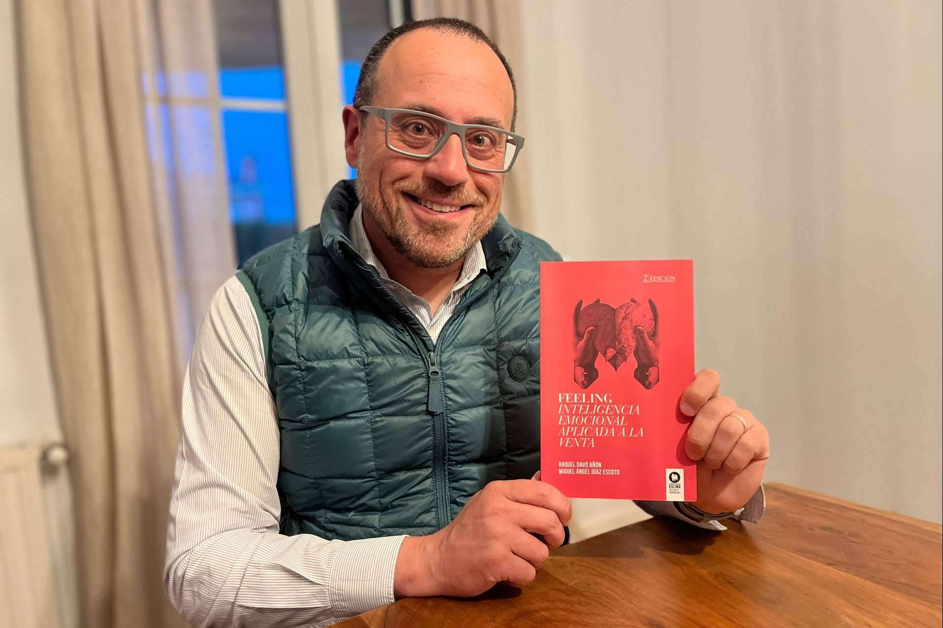 Los expertos recomiendan estos 3 libros sobre ventas en 2024