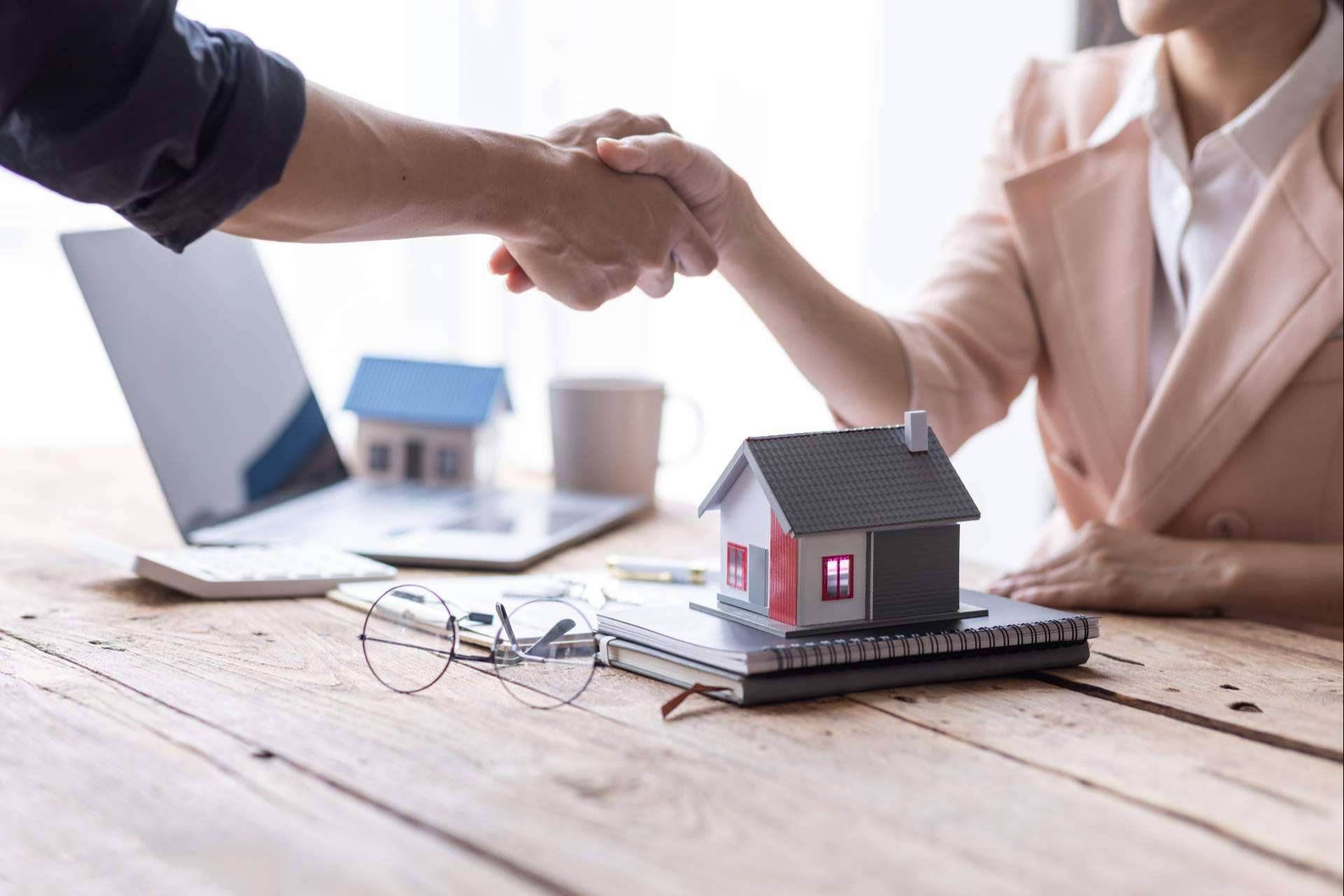 Grupo Caspe; uno de los líderes en correduría de seguros en Gijón donde ofrece soluciones personalizadas para todos