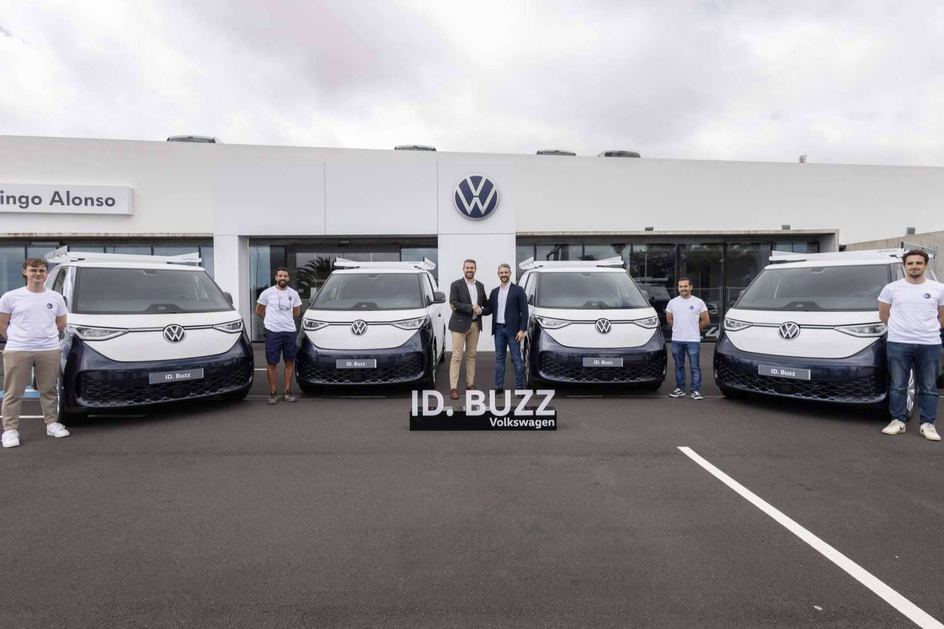 EAVE, un referente en la movilidad sostenible con su flota de Volkswagen ID. Buzz