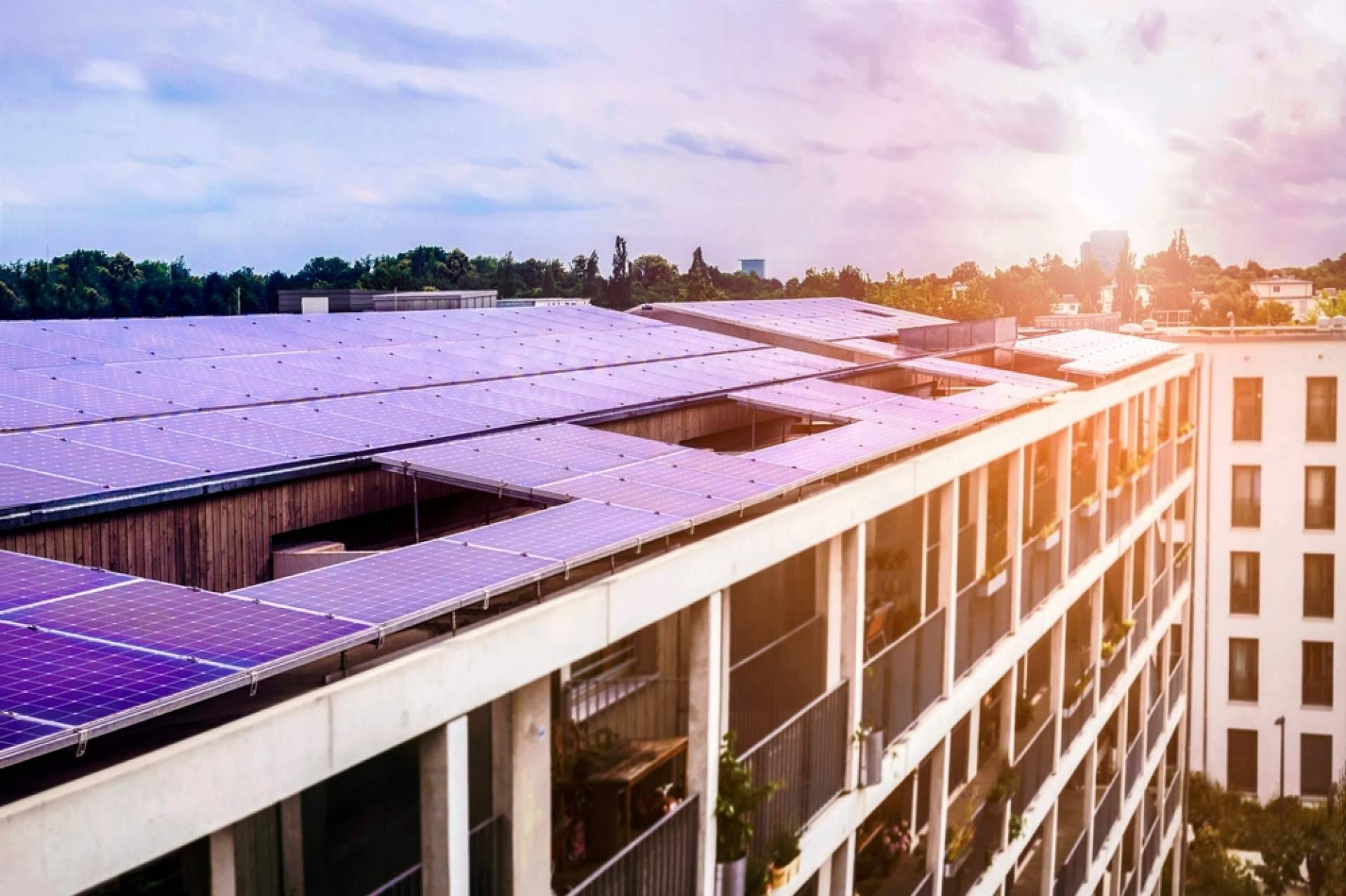 Xavier Palacios acerca de las principales barreras de implantación de instalaciones fotovoltaicas en edificios de viviendas