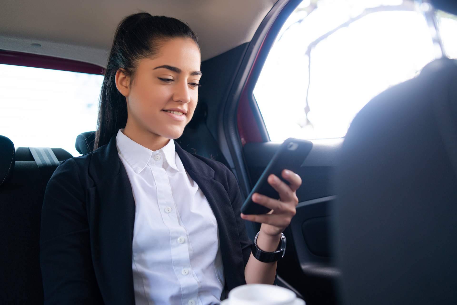 Radio Taxi Gasteiz amplía su presencia con servicios de taxi en Bilbao