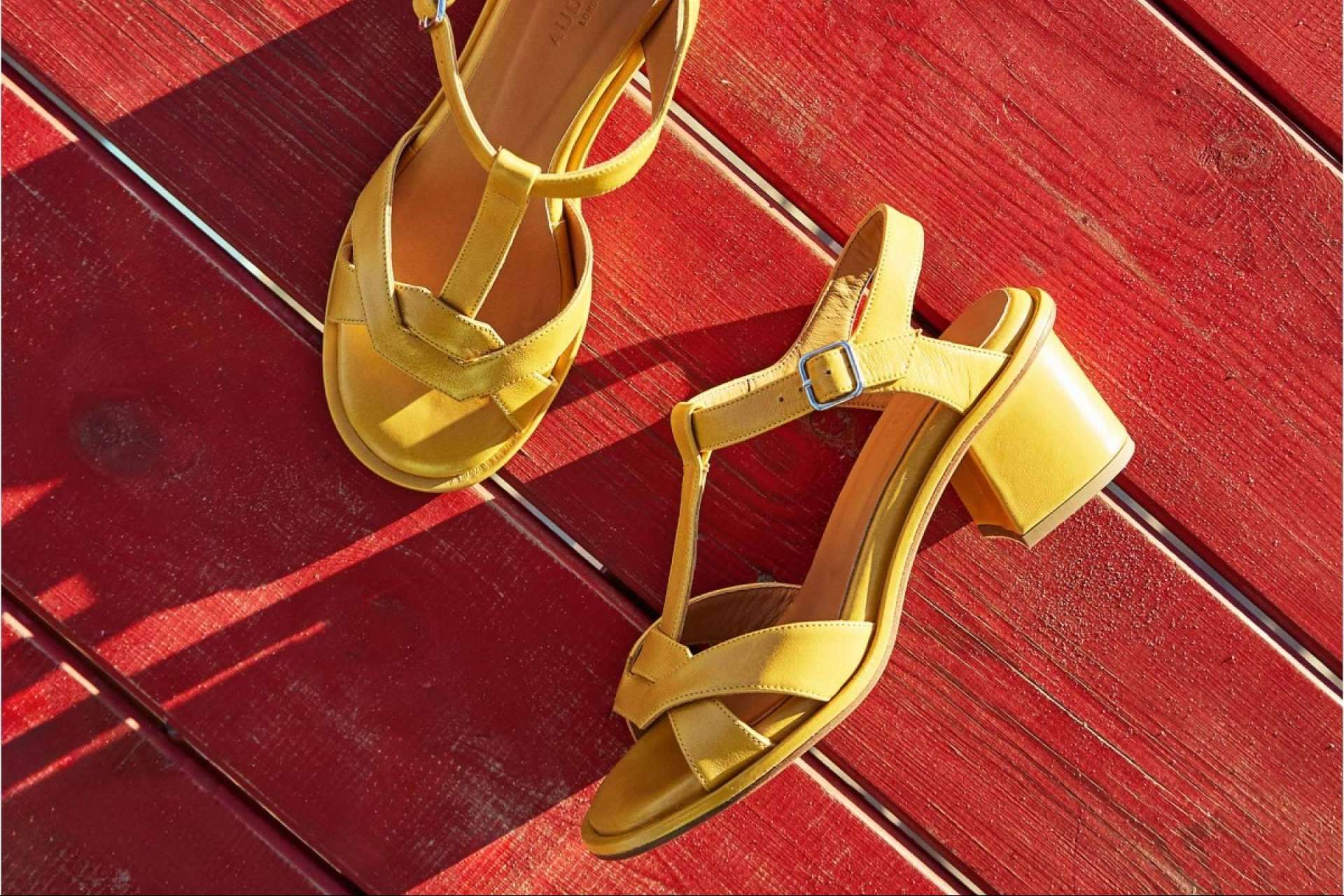 Pistoletazo de salida a la nueva colección de sandalias de mujer en piel en Audley Shoes