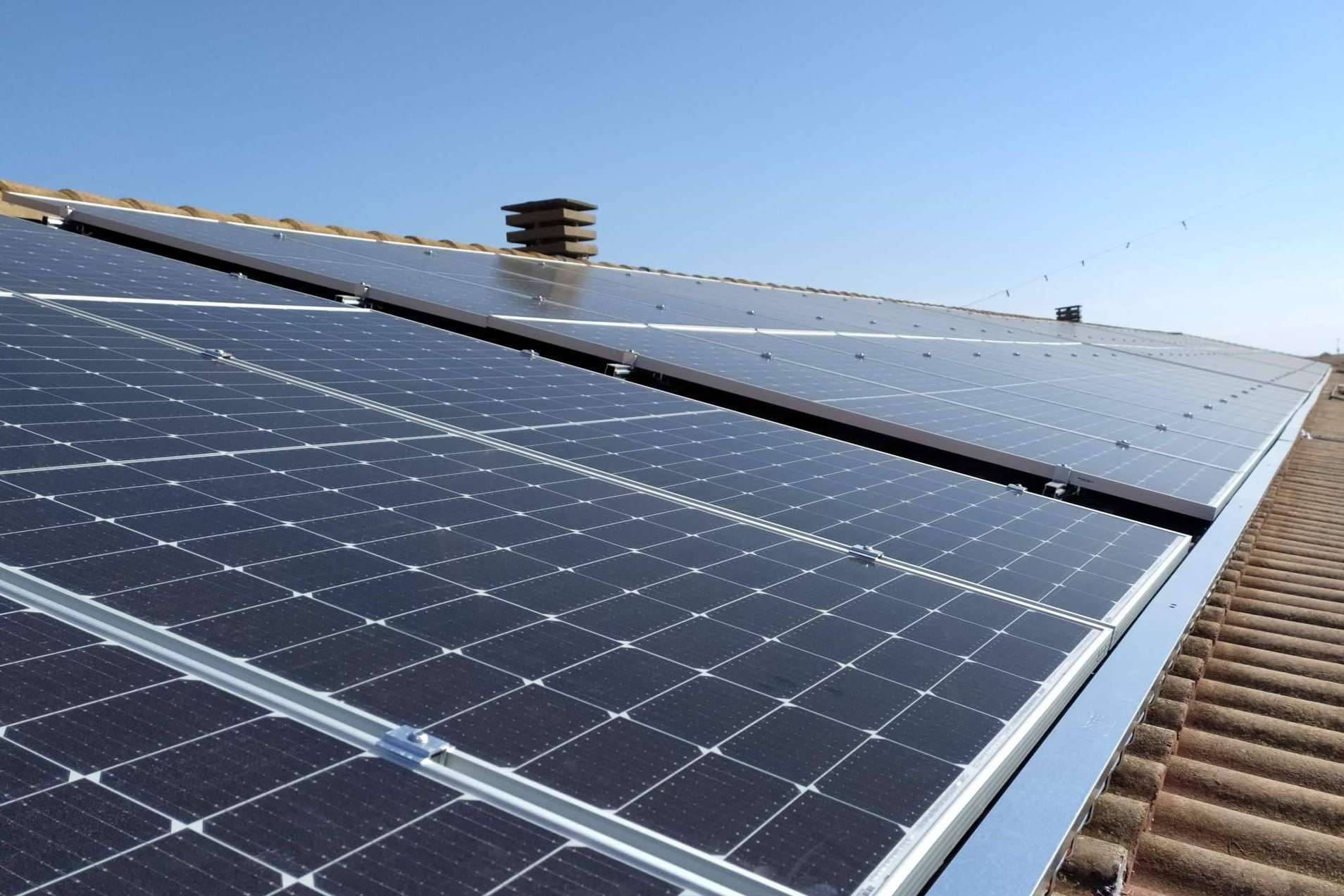 Comunidades solares, energía fotovoltaica eficiente y sin complicaciones