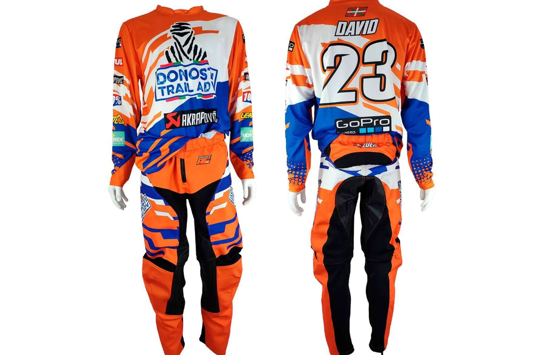 Ropa personalizada para motocross con ADHESIVOSEMBARRADOS
