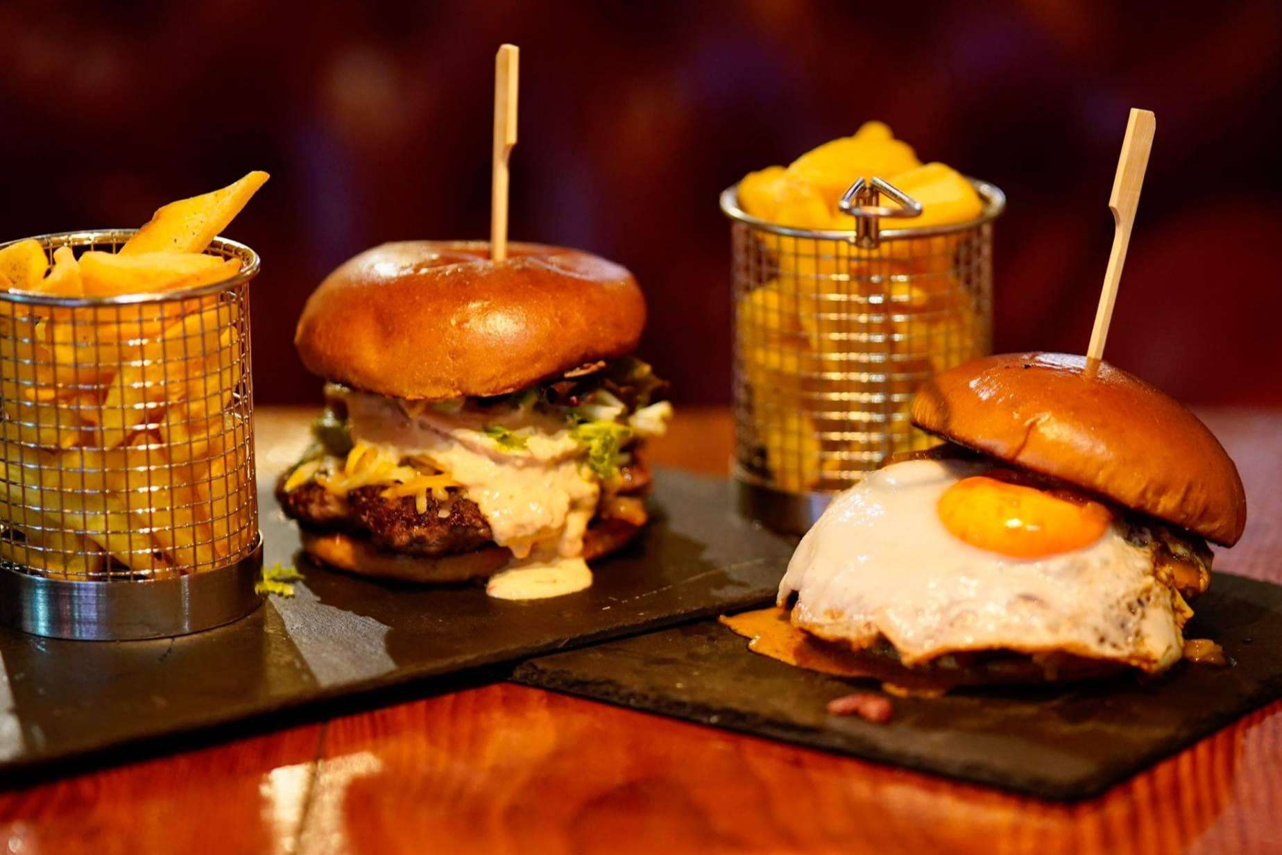 El mercado gastronómico de Madrid recibe a New York Crush, una hamburguesería de estilo neoyorkino