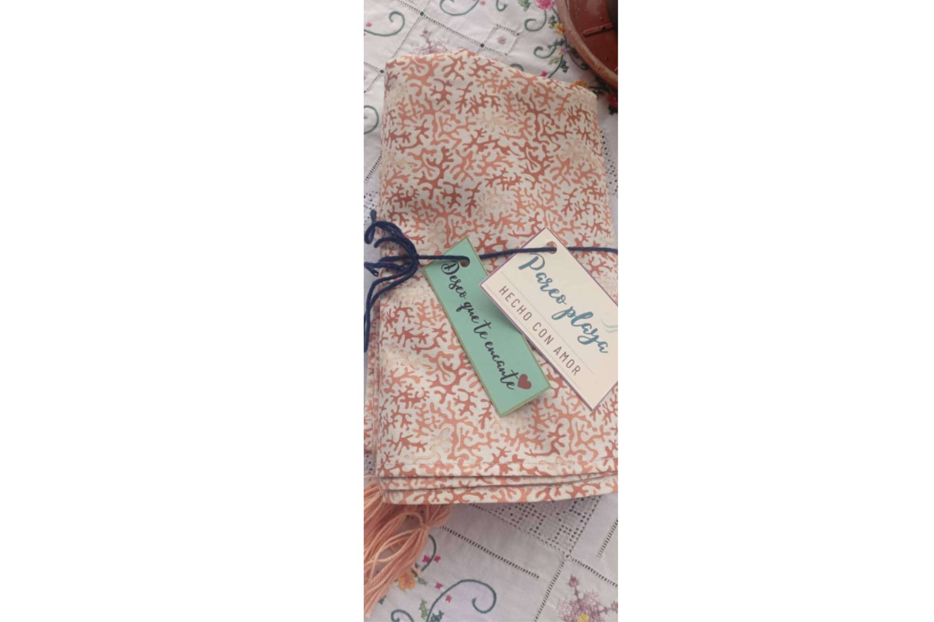 Regalar pareos de playa como detalle de boda, una opción original y a medida de Pareoplaya