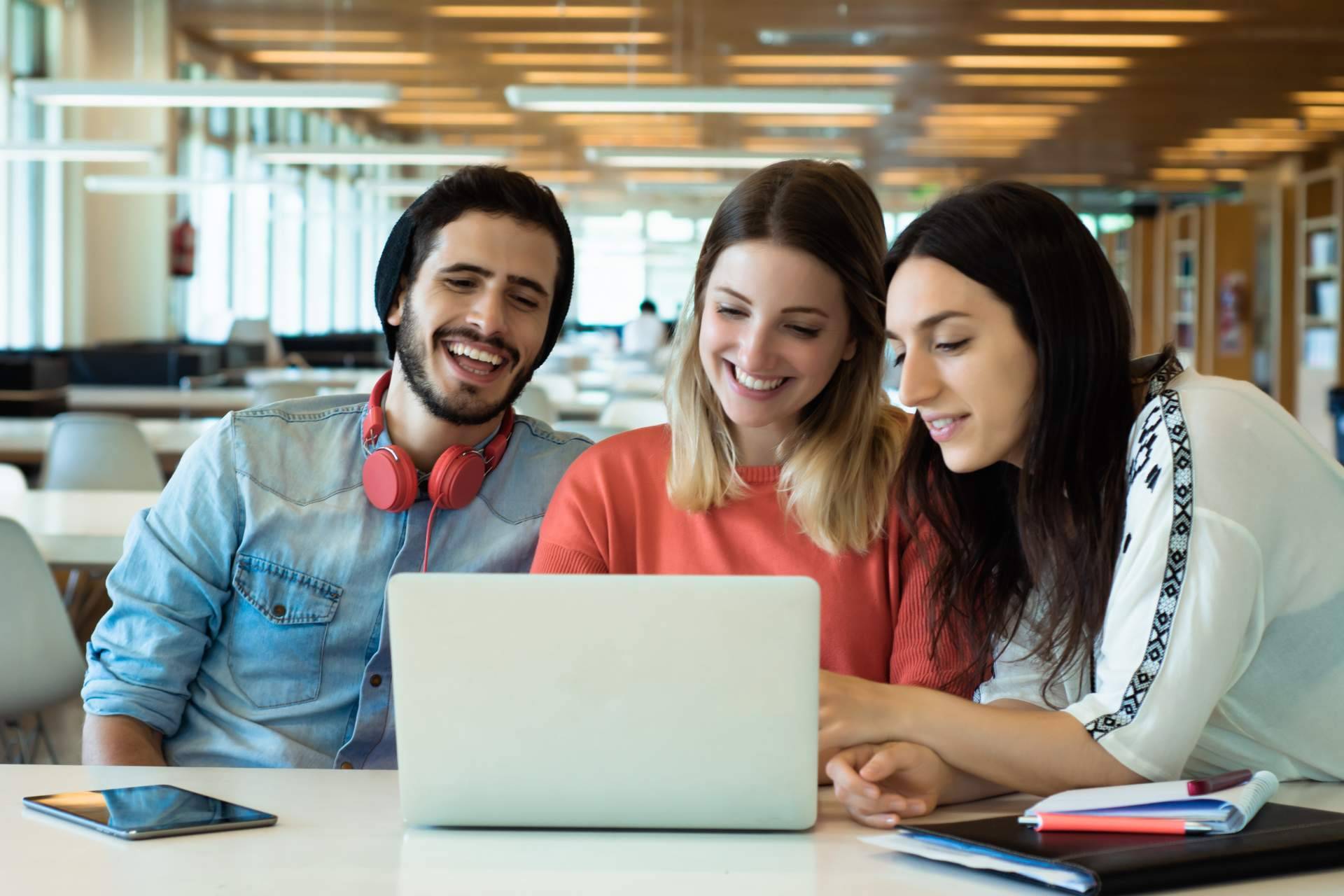 Los cursos acreditados por entidades prestigiosas de Formación Carpe Diem