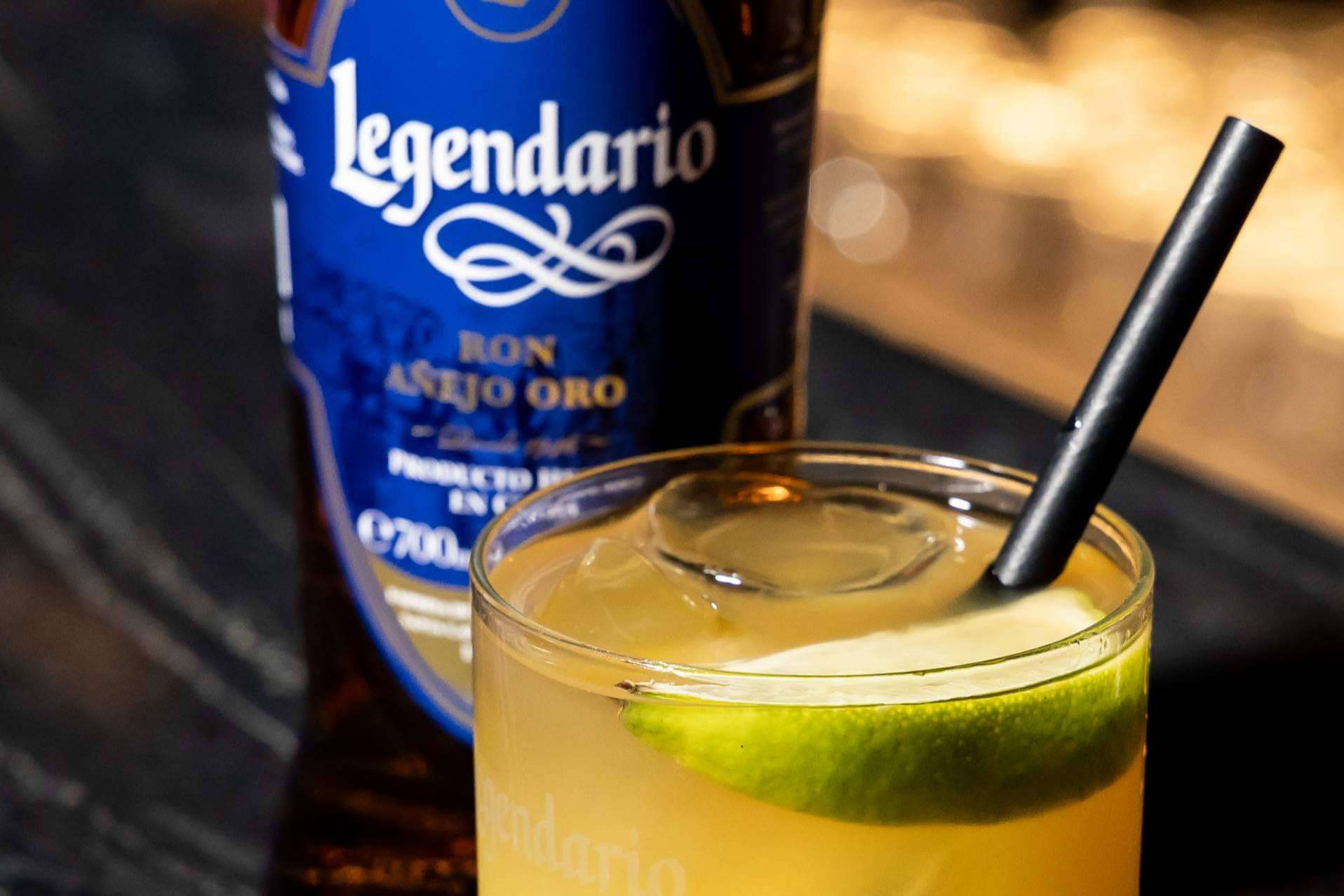 El Ron Legendario Añejo Oro es uno de los productos más destacados en Legendario Shop