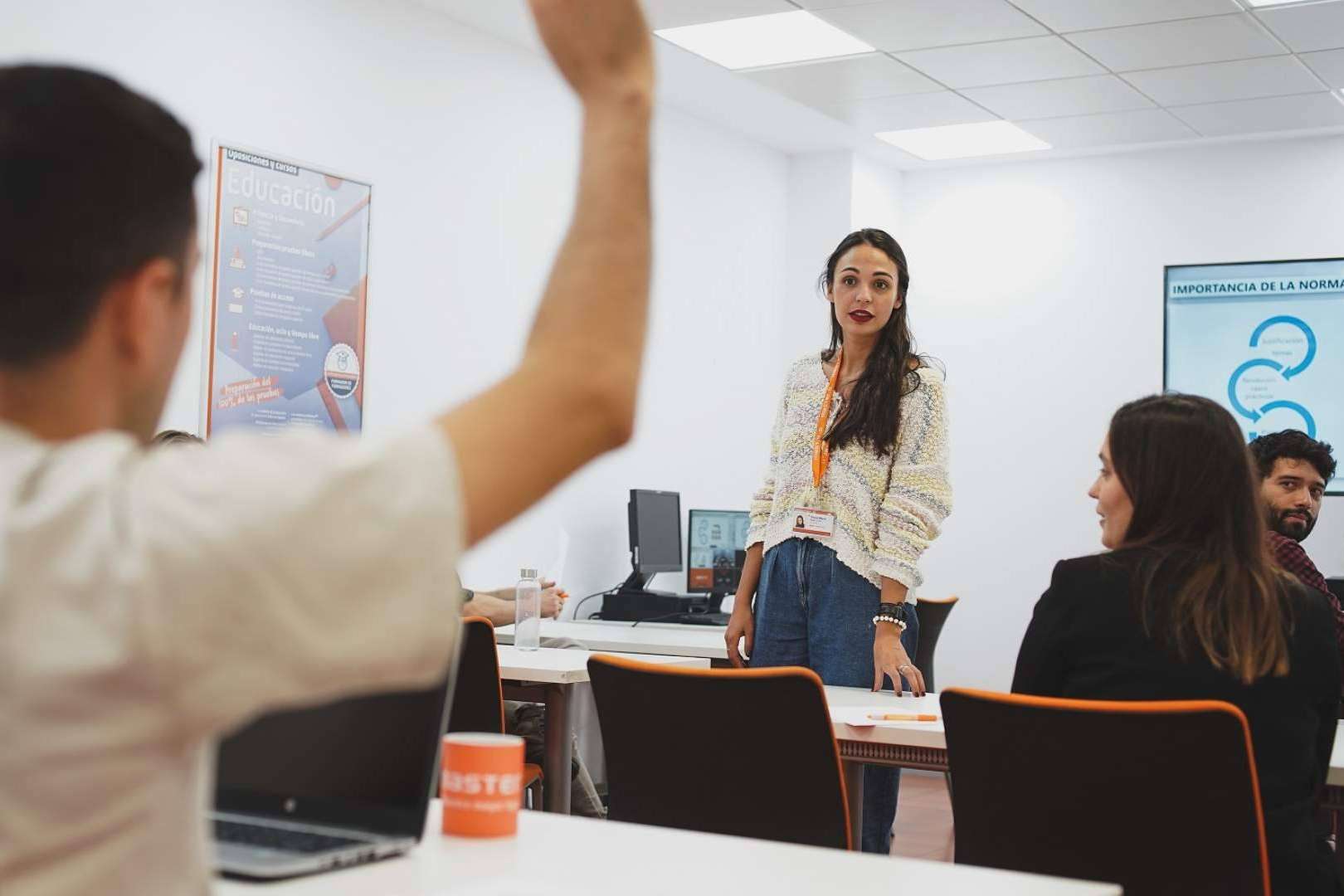 Las oposiciones más fáciles de aprobar y con mejores sueldos