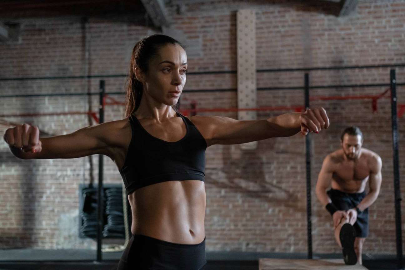 Entrenar desde casa es más sencillo con los entrenamientos personalizados del gimnasio virtual de FaWellness - FaWGYm