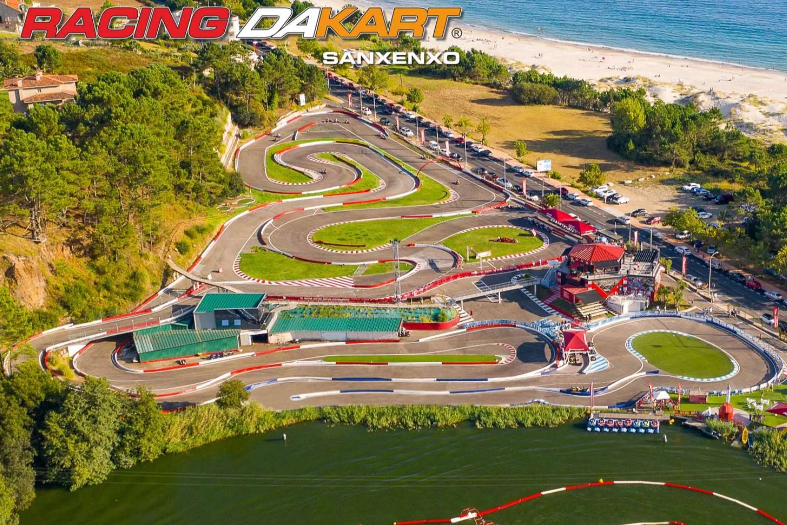 Máxima diversión para niños y no tan niños en circuito de karting de Racing Dakart