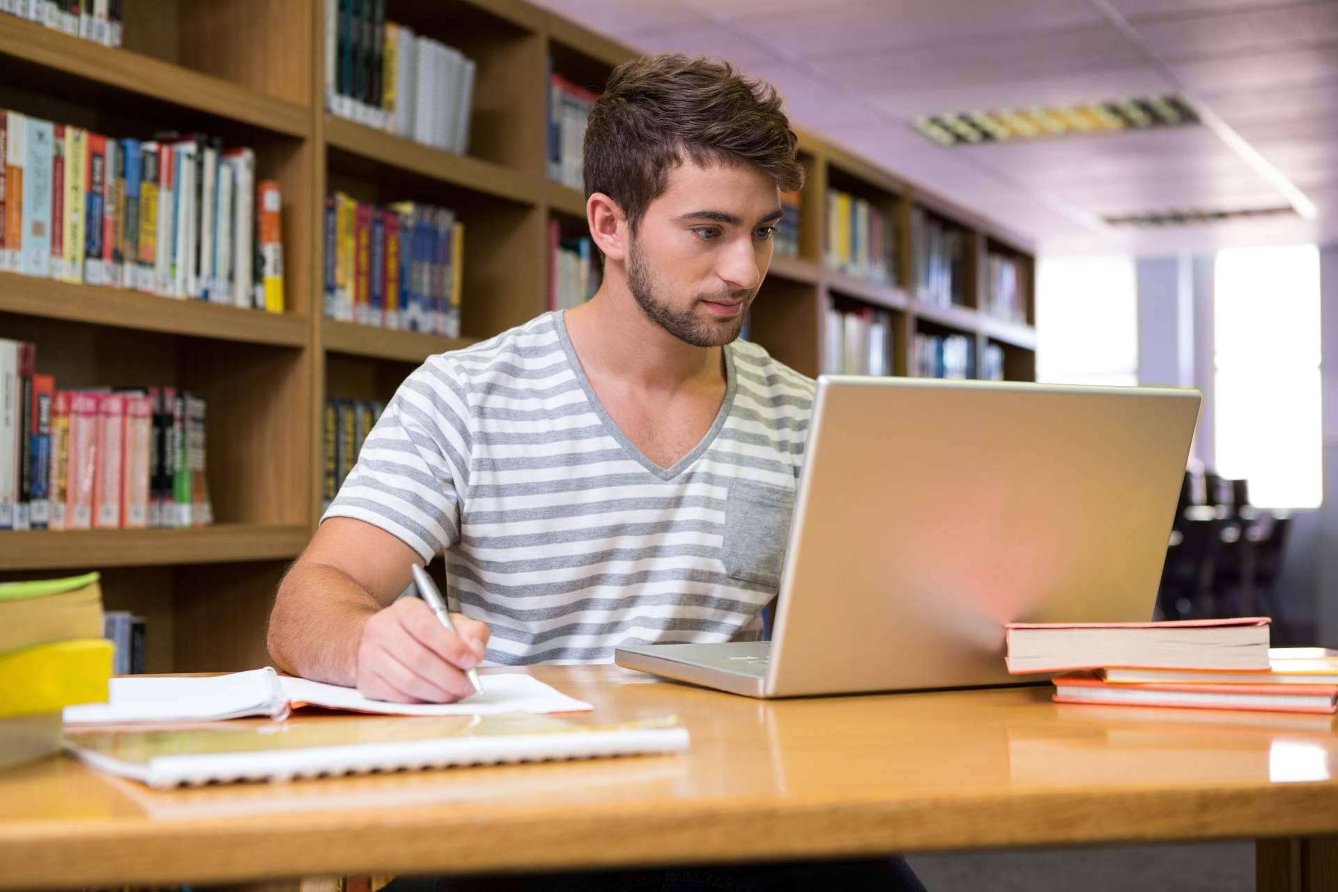 ApruebaTodo facilita la tarea de encontrar ideas de TFG a los estudiantes