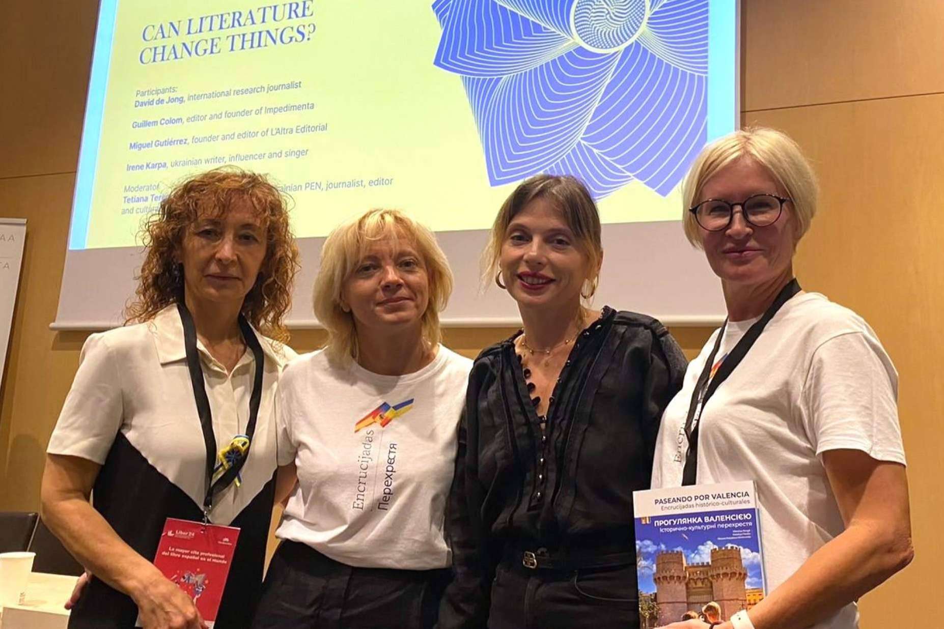 El sello edUPV presenta una obra bilingüe en la Jornada de Ucrania de LIBER 2024, en Barcelona