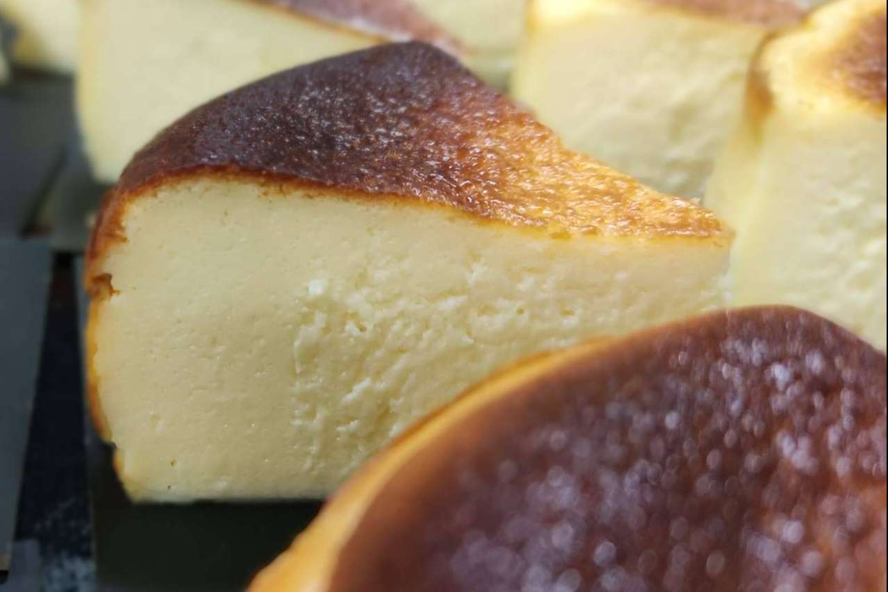 La tarta de queso de Pastelería Oiartzun destaca como una de las mejores de Donostia