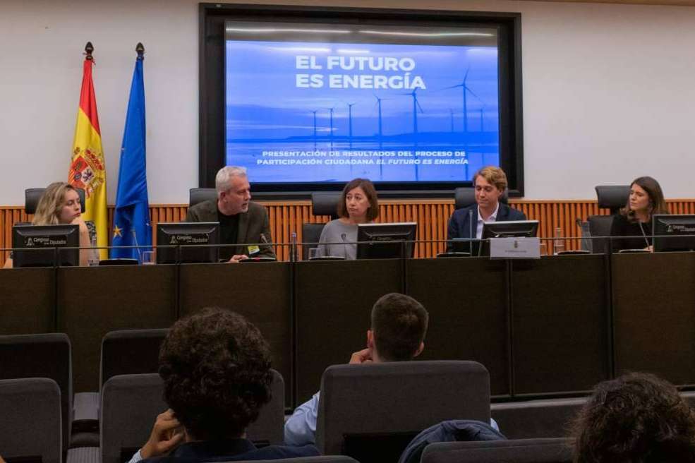 La juventud presenta propuestas para llevar a cabo la transición energética