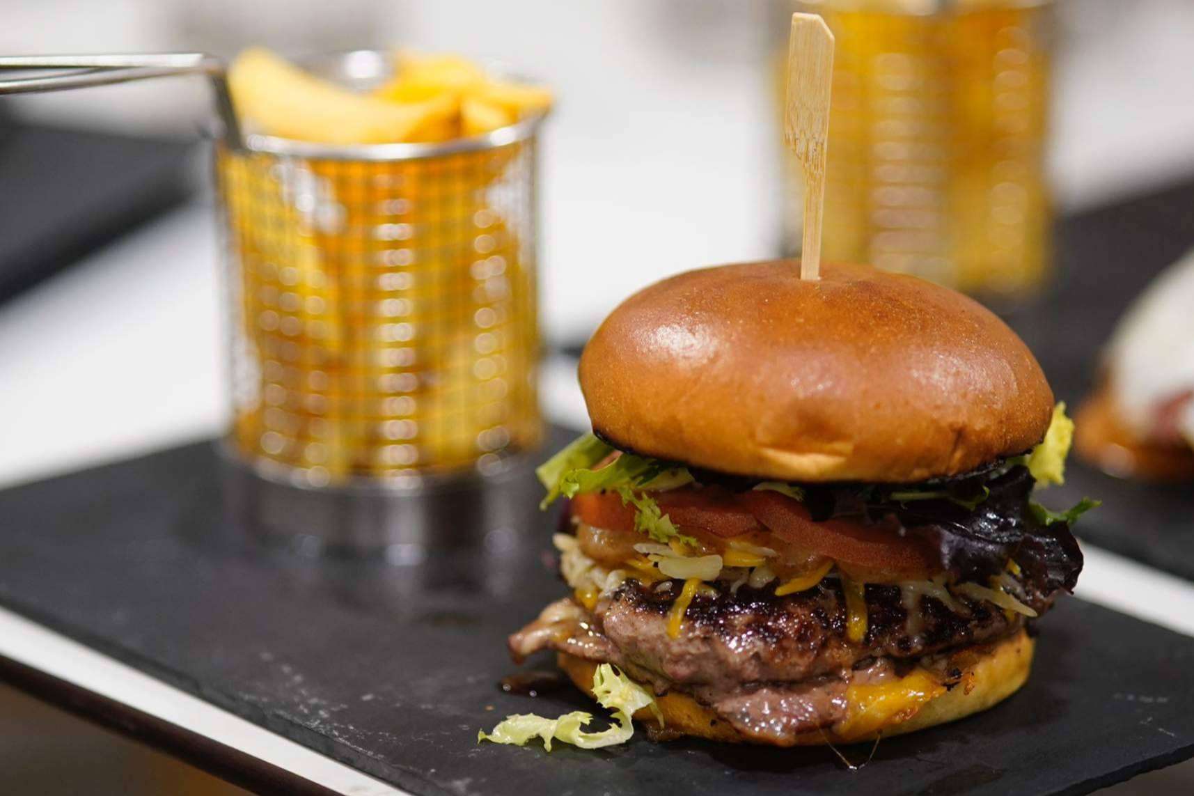 Variedad y calidad con recetas originales de fast food, de la mano de New York Crush