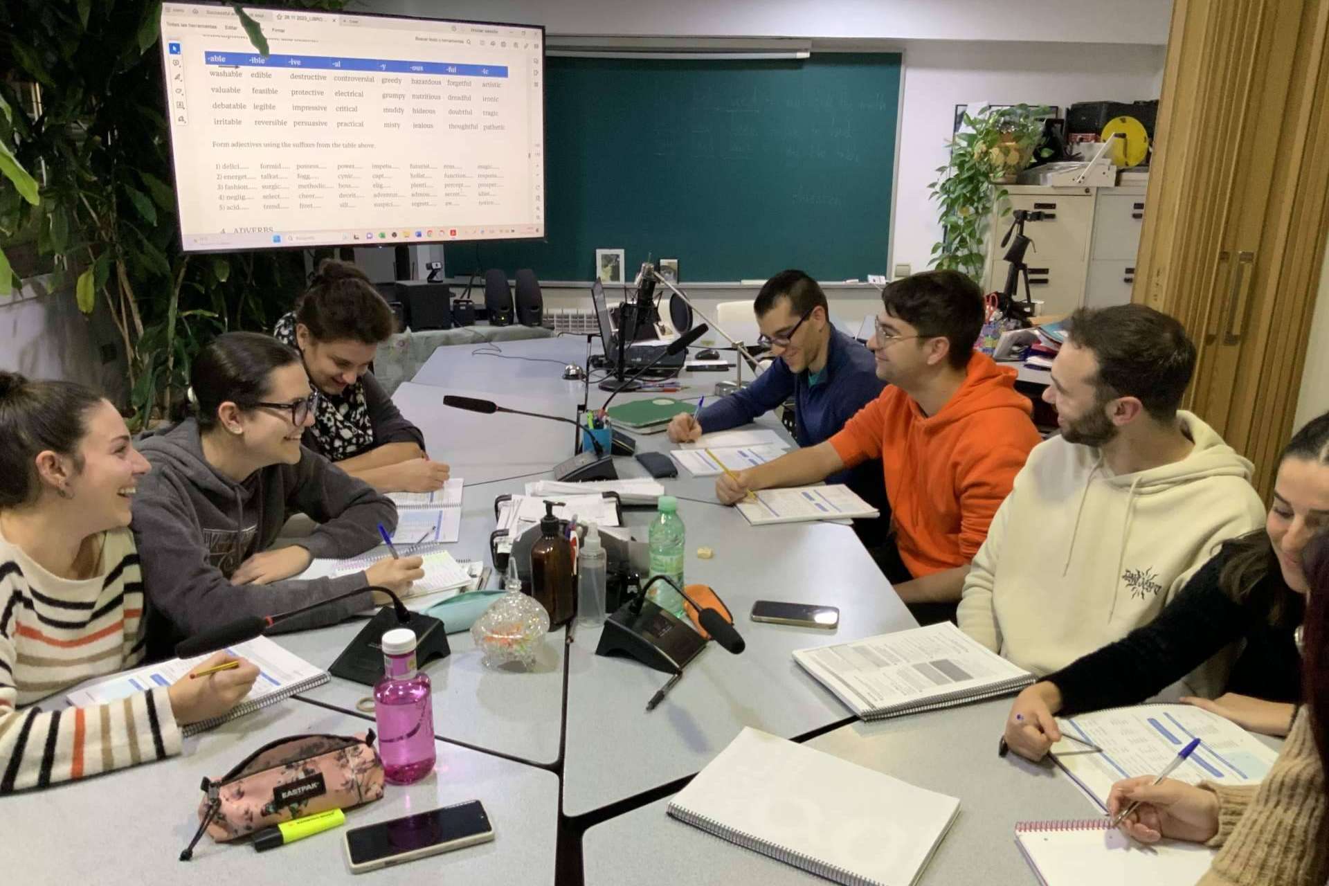 Dunedin College, una academia experta en la preparación de exámenes Cambridge y Aptis en Granada