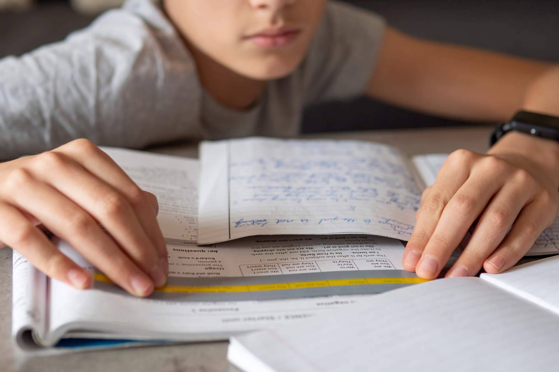 La importancia de adaptar la enseñanza para estudiantes con dislexia; construyendo confianza y superación