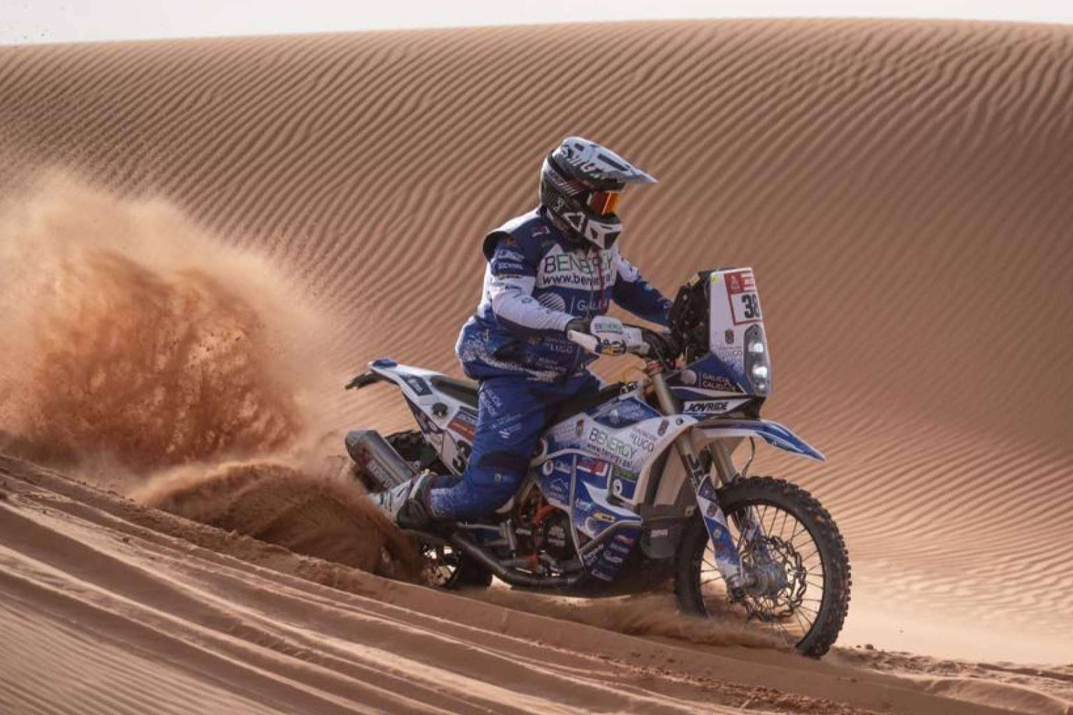 Vinilos personalizados para motos offroad y quads, la propuesta de ADHESIVOSEMBARRADOS