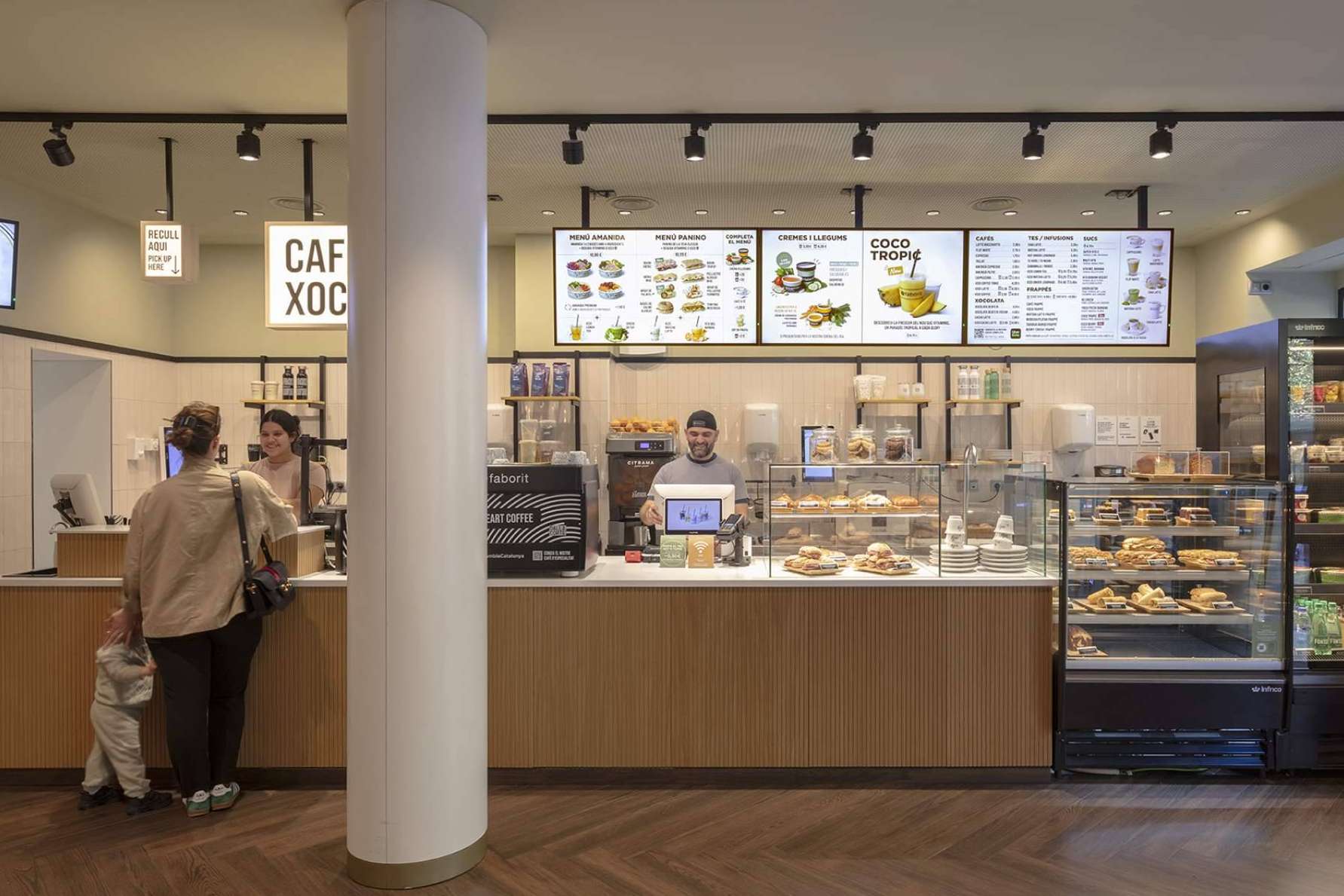 INDAStudio transforma espacios comerciales en Barcelona con interiorismo estratégico y neurointeriorismo