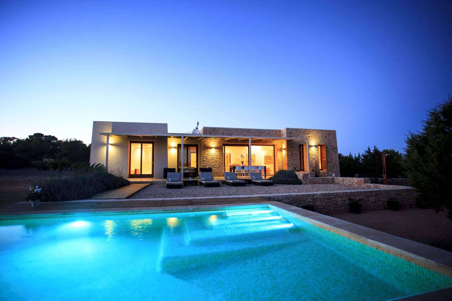 Can Corda presenta casas de vacaciones diseñadas para el descanso y el confort