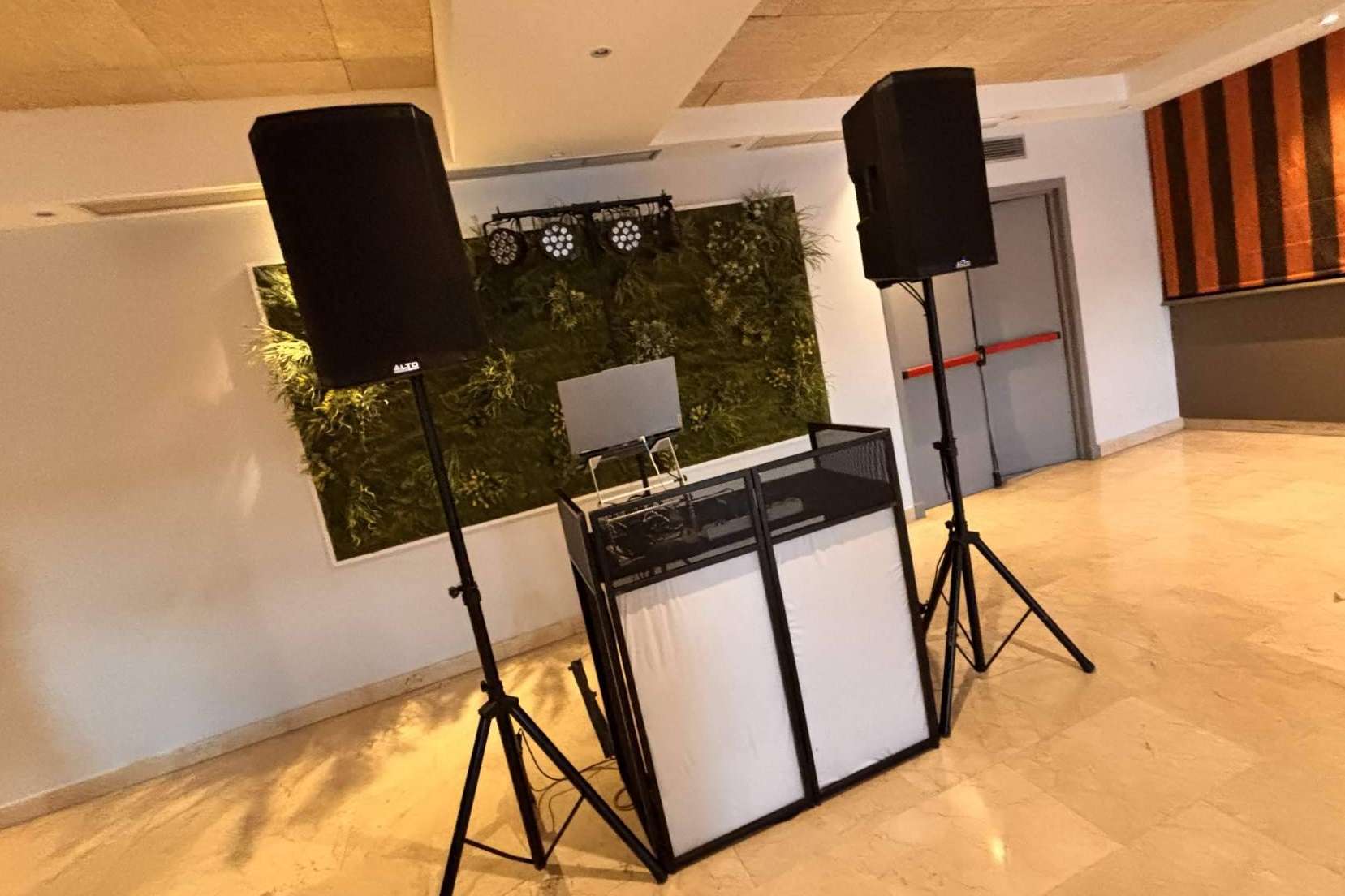 Cuando el sonido y la luz cuentan historias, Sonoriza Eventos para bodas perfectas