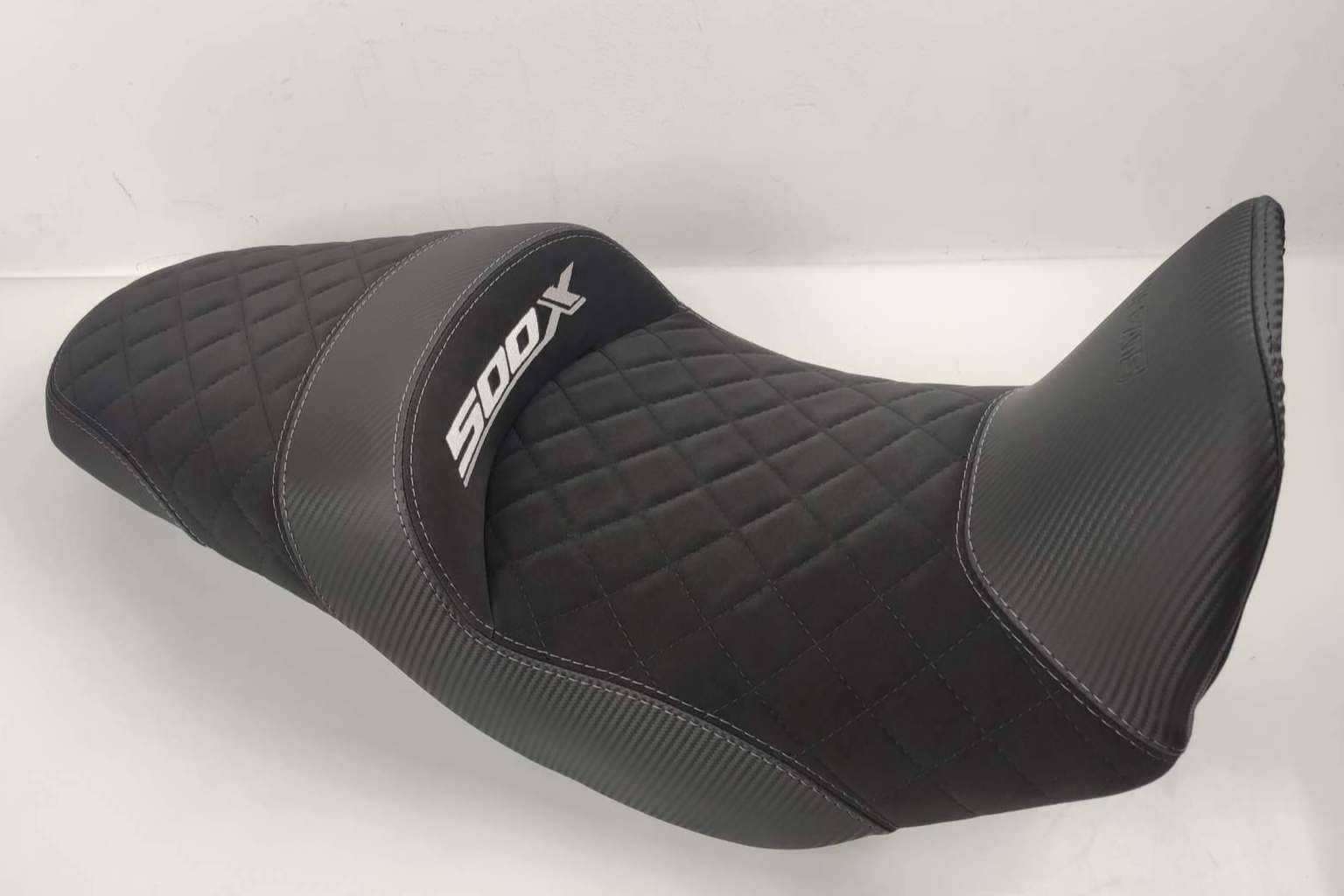 Personalizar el asiento de moto desde la comodidad del hogar, con el servicio online de JM Fundas