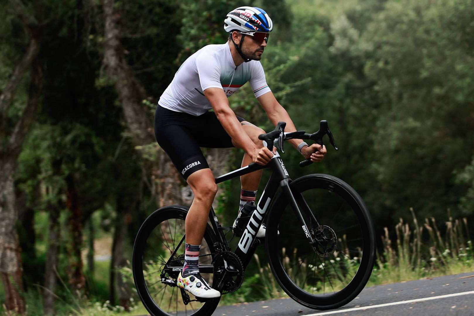 La empresa española John Luck destaca por su calzado de ciclismo artesanal y adaptado al ciclista
