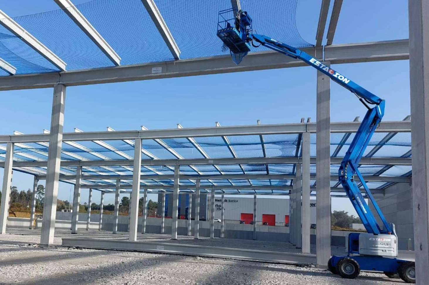 Normas para instalar redes horizontales en obra; el enfoque profesional de Redes y Protección