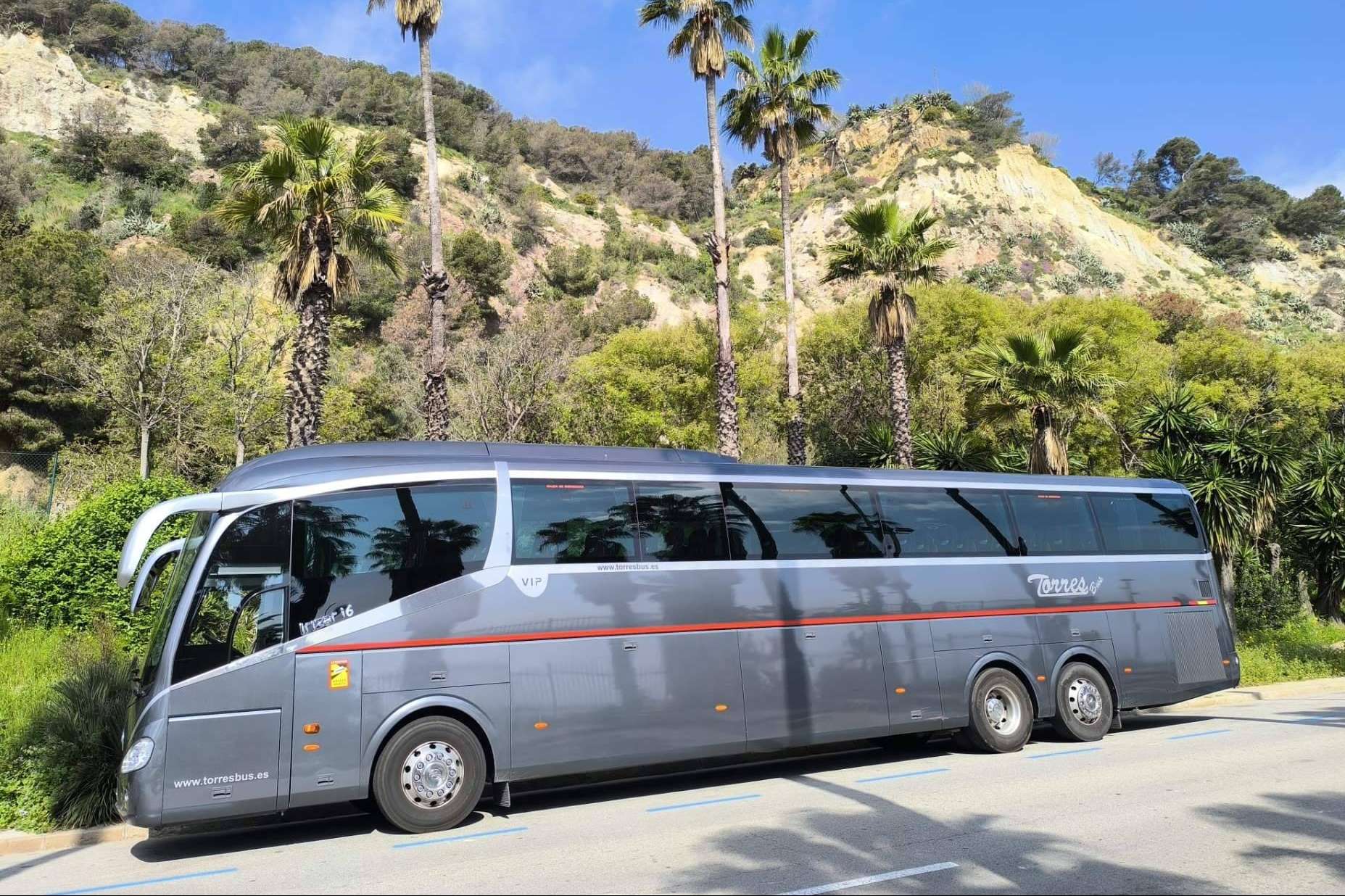 Torres Bus apuesta por el alquiler de autobuses en Madrid con una propuesta centrada en el cliente