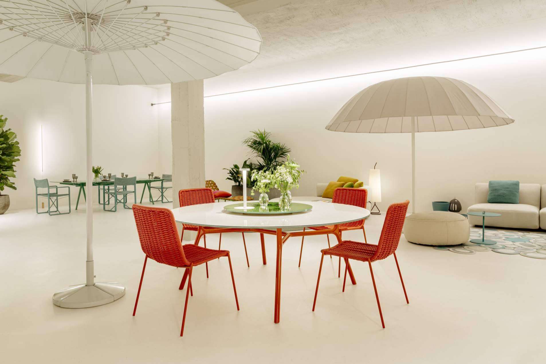 Diseño contemporáneo y belleza artesanal en la muestra de Paola Lenti en Madrid