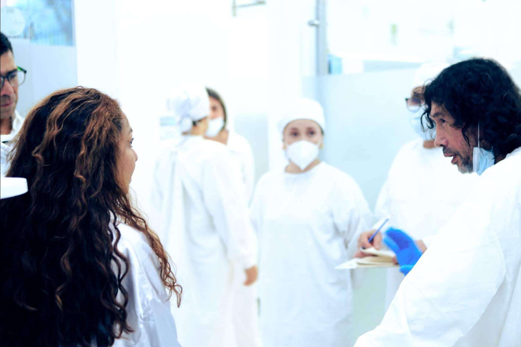 El lenguaje clínico de las encías; estética, salud y prevención