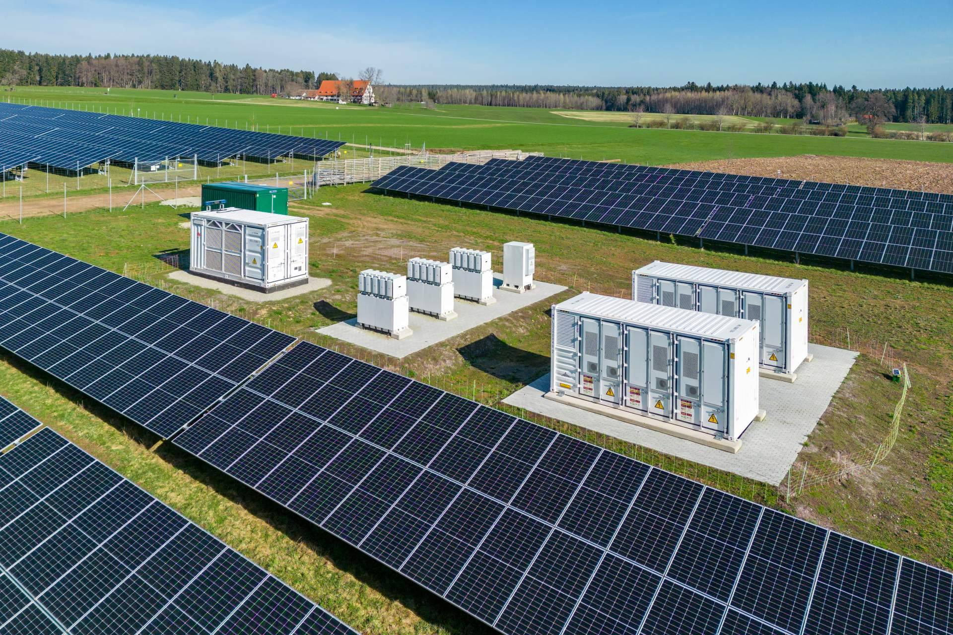 BayWa r.e. optimiza el O&M BESS España con servicios para integradores y propietarios de sistemas utility scale