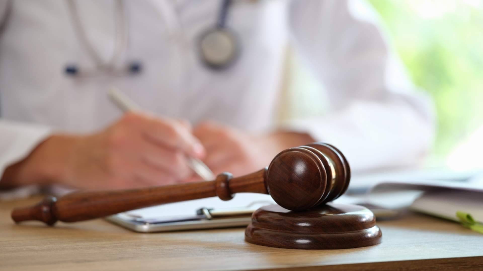 Rafael Martín Bueno, el despacho legal que actúa exclusivamente en casos de negligencias médicas en partos