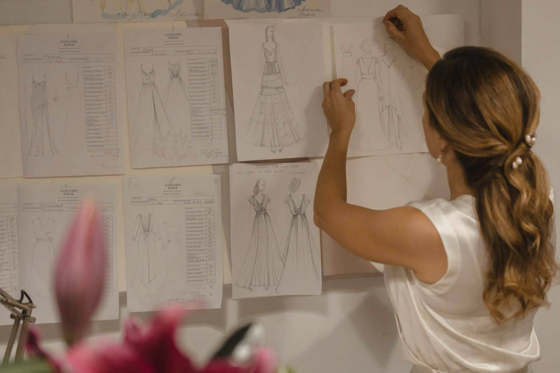 Vestidos de novia a medida en Barcelona; Aleksandra Budnik, el atelier donde moda y arte se abrazan
