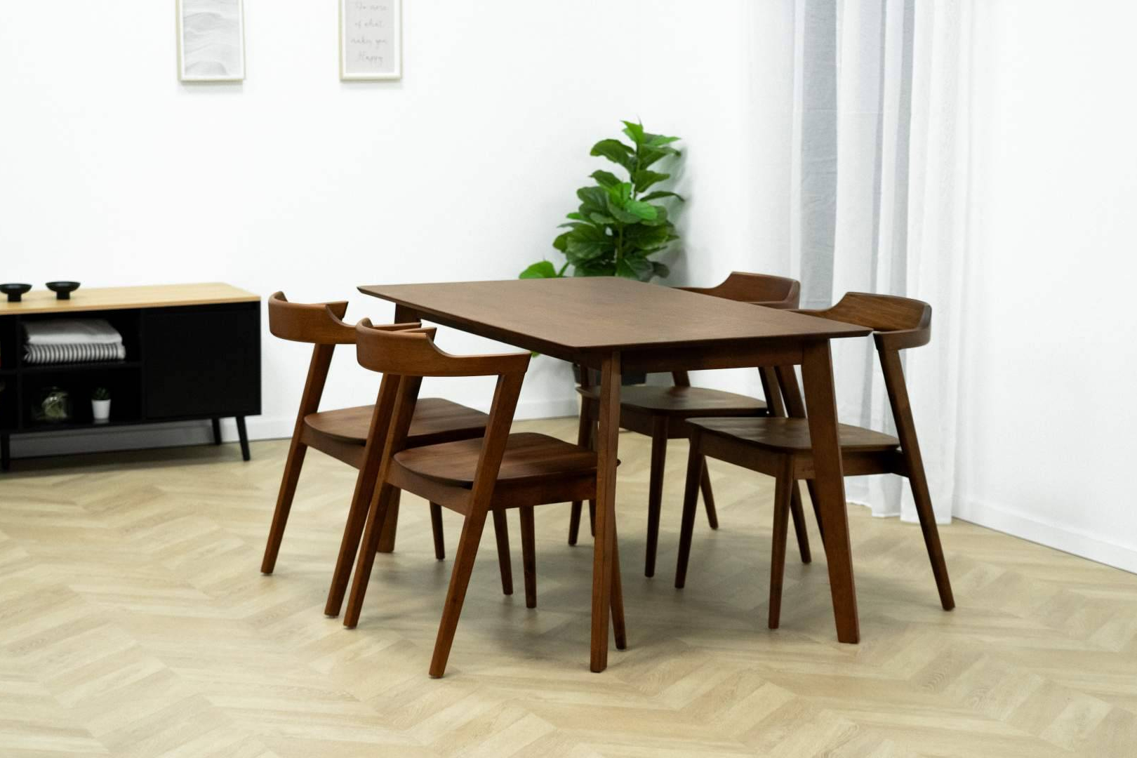 Diseño, funcionalidad y variedad, así son las sillas de salón modernas disponibles en Top Mueble