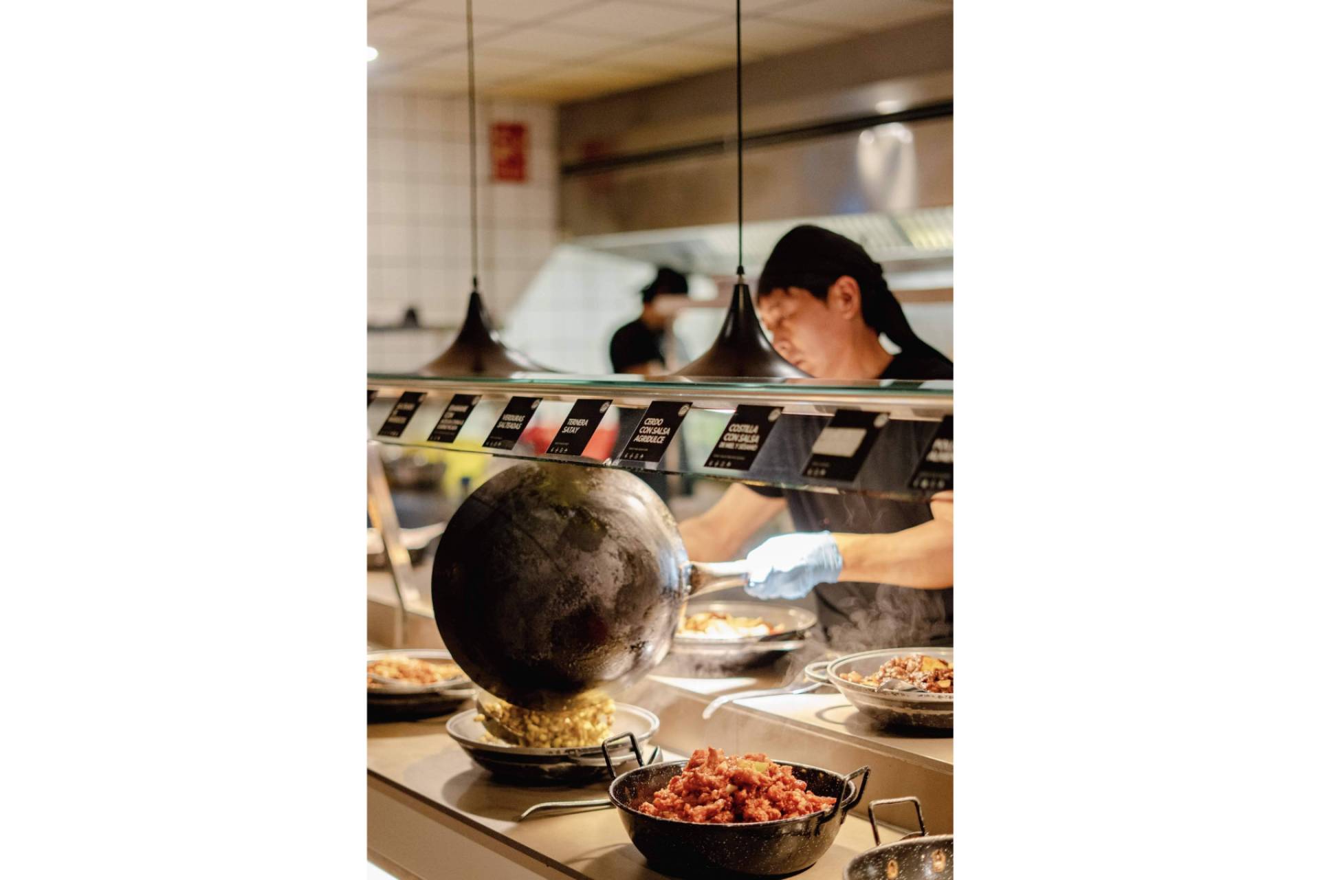 Colonial Buffet cumple 15 años como referente de la cocina internacional en la Comunidad Valenciana